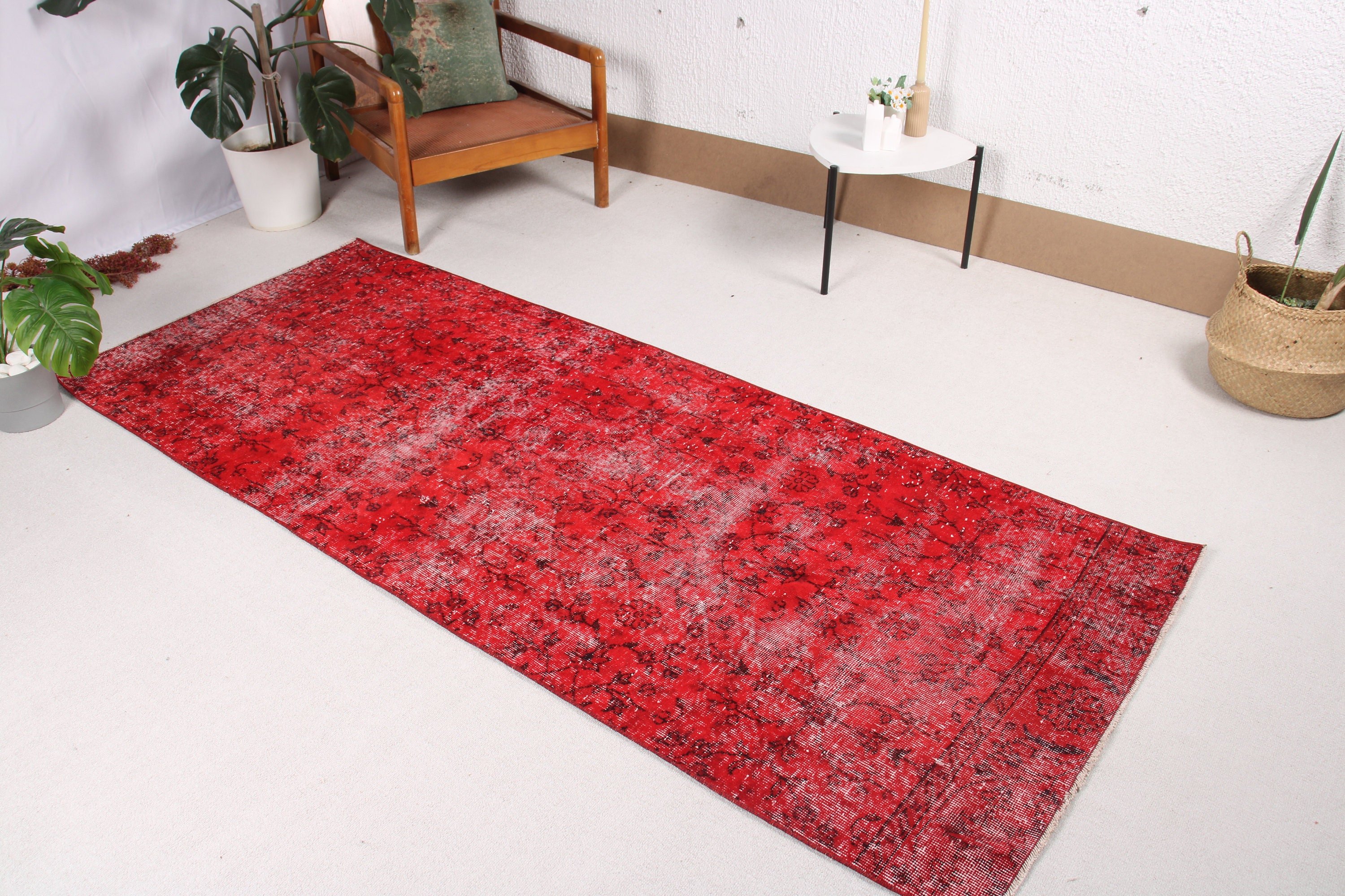 Statement Rug, Red  3.2x8 ft Runner Rugs, Vintage Rugs, Office Rug, Turkish Rug, Kitchen Rug, Bedroom Rugs, Vintage Runner Rug