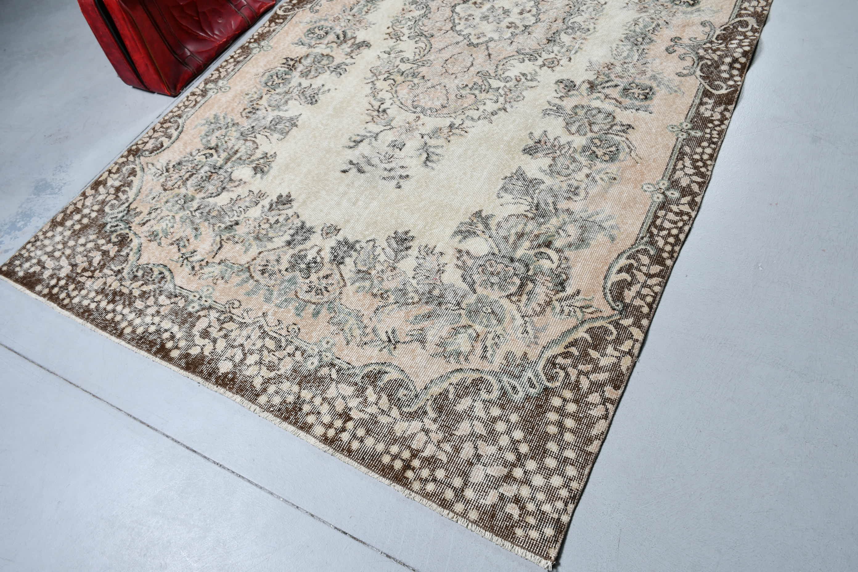 Bedroom Rug, Old Rug, 5.5x9.8 ft Large Rugs, Wool Rugs, Beige Cool Rug, Turkish Rug, Oriental Rugs, Boho Rug, Vintage Rug, Dining Room Rugs