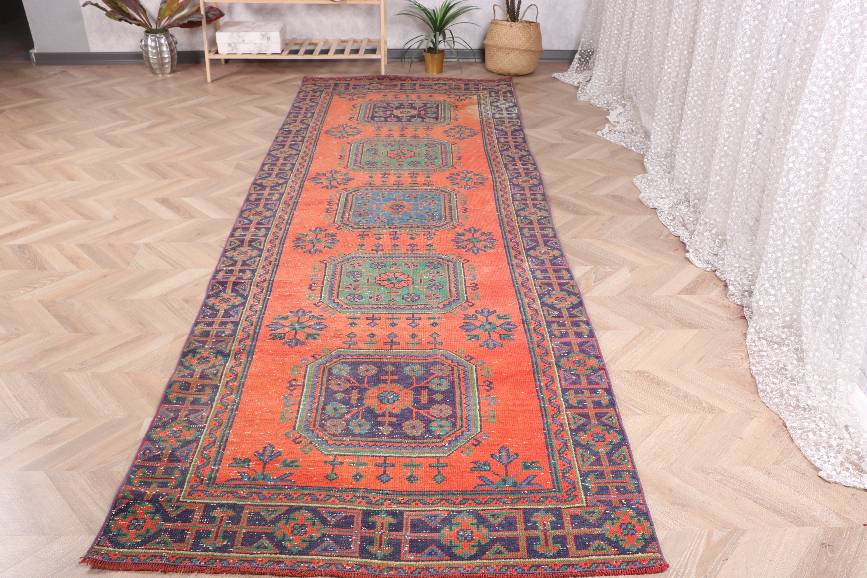 Vintage Runner Halı, Kırmızı Soğuk Halılar, Tribal Halılar, Merdiven Halıları, Vintage Halı, Türk Halısı, 3,9x11 ft Runner Halı, Nötr Halılar, Oryantal Halı