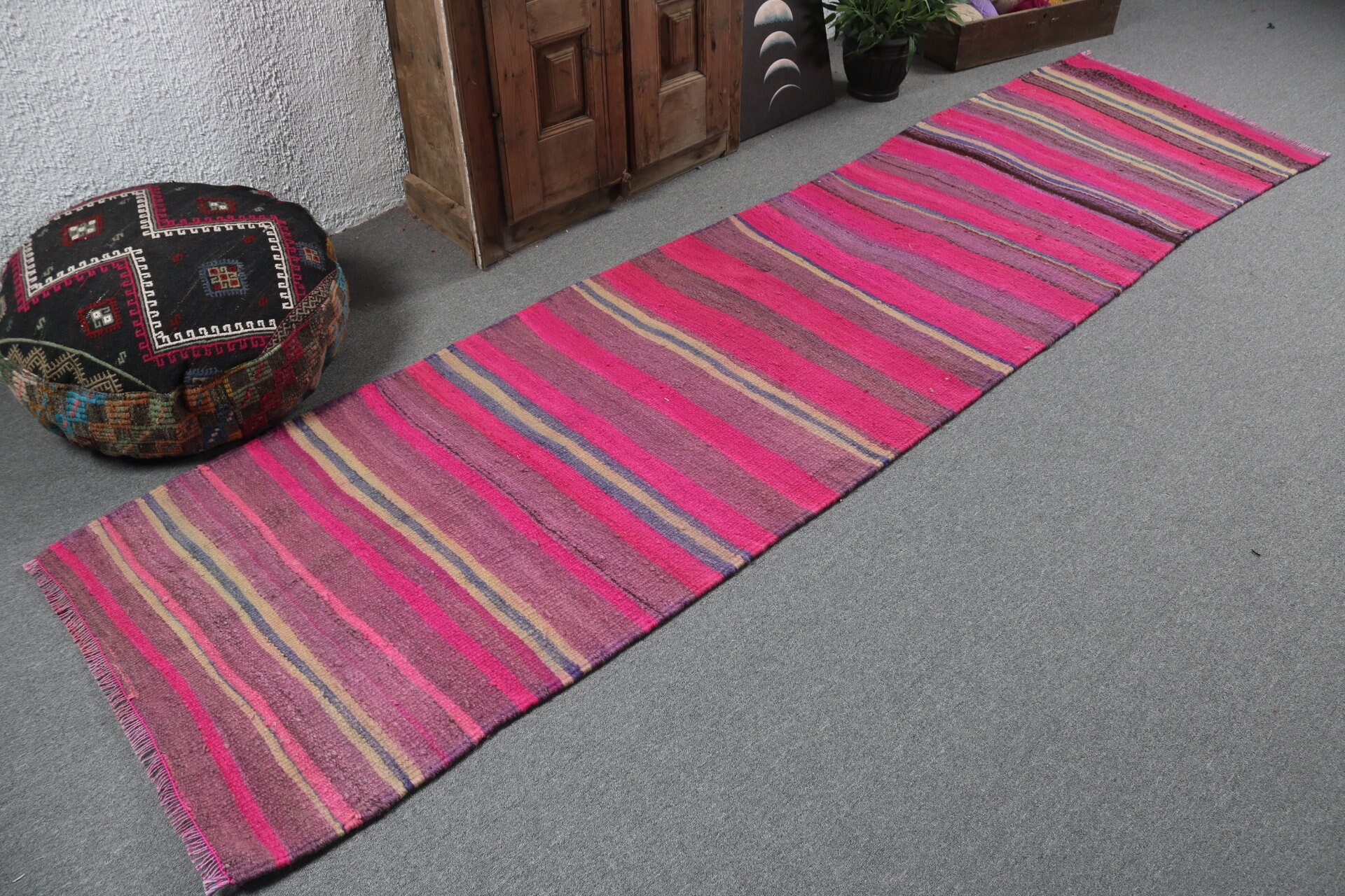 Pembe Oryantal Halılar, Türk Halıları, Geometrik Halılar, Koridor Halıları, 2.8x10.6 ft Runner Halıları, Vintage Halı, Oushak Halısı, Beni Ourain Runner Halıları