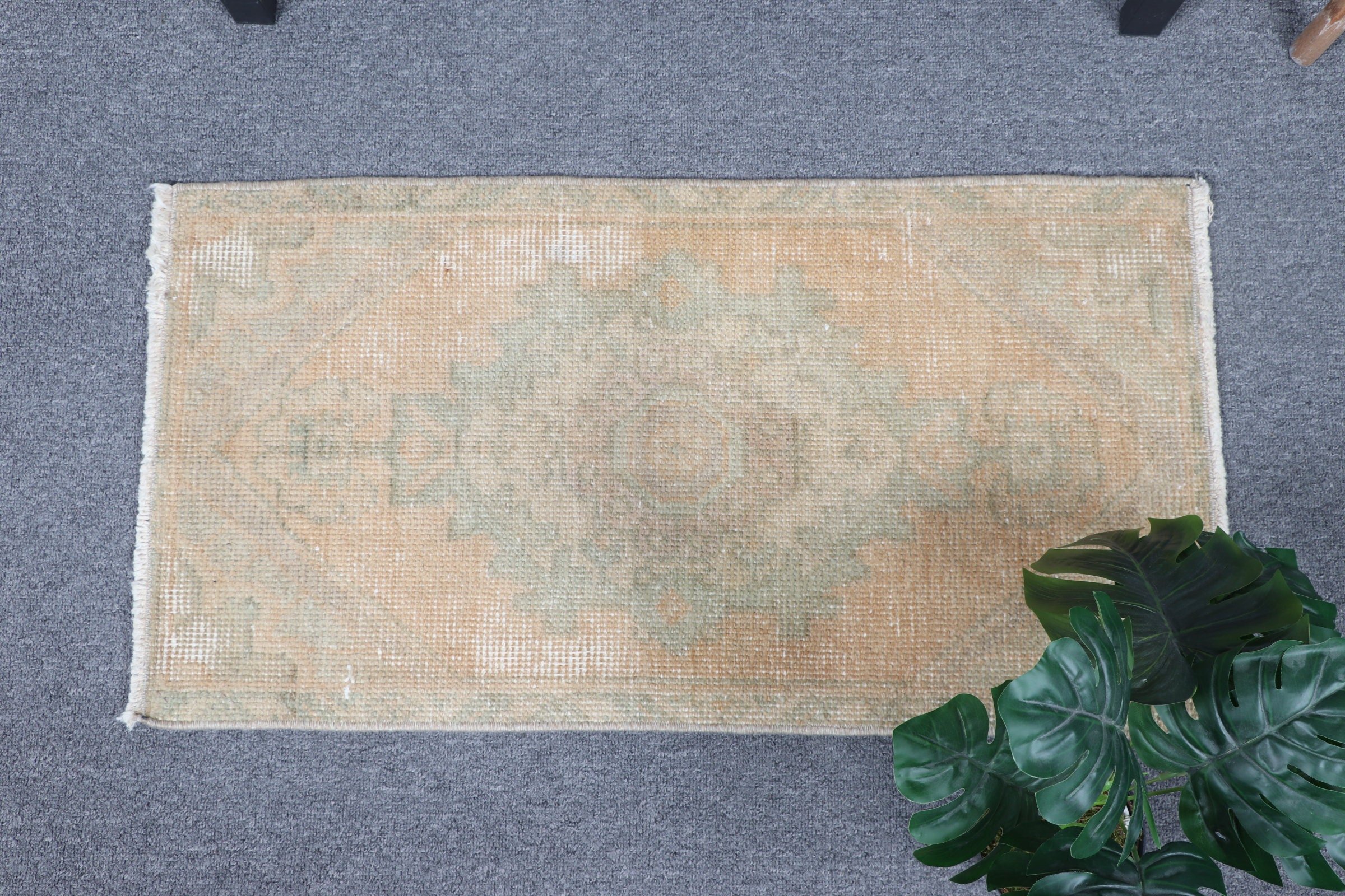 Turuncu Fas Halısı, 1.3x2.5 ft Küçük Halı, Duvara Asılı Halı, Vintage Halı, Türk Halıları, Yün Halı, Göçebe Halı, Çocuk Halısı, Ev Dekor Halıları