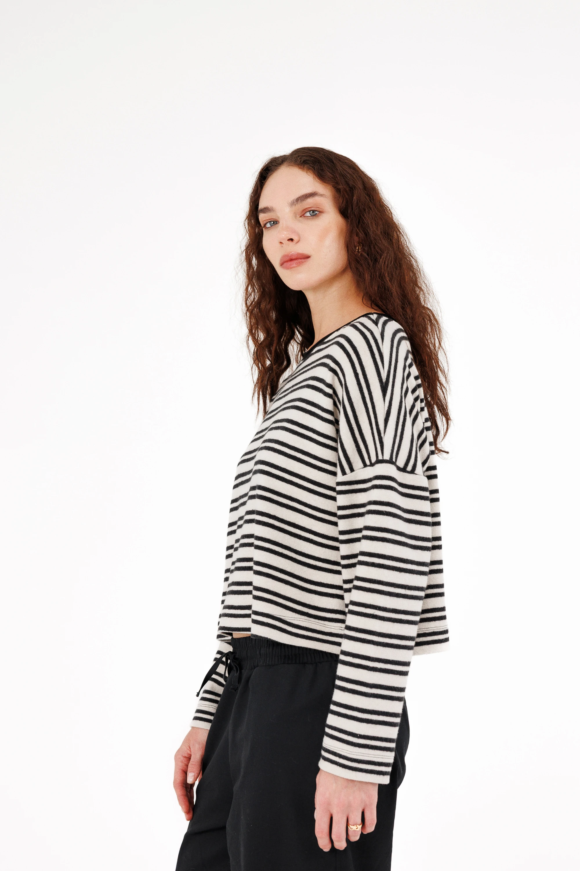 Yumuşak Dokulu Çizgili Kazak