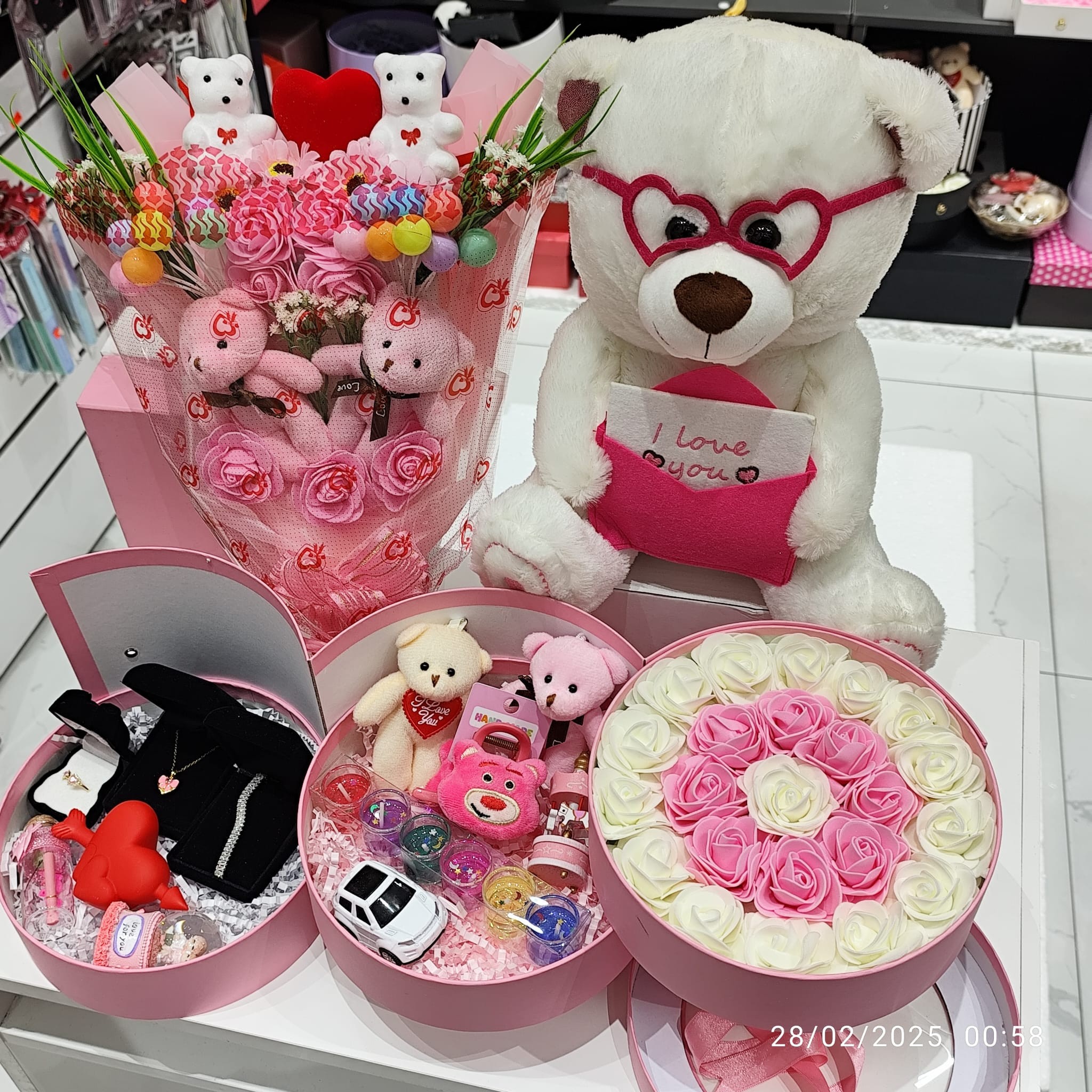 Pembe Lüks Gösterişli Hediye Kutusu
