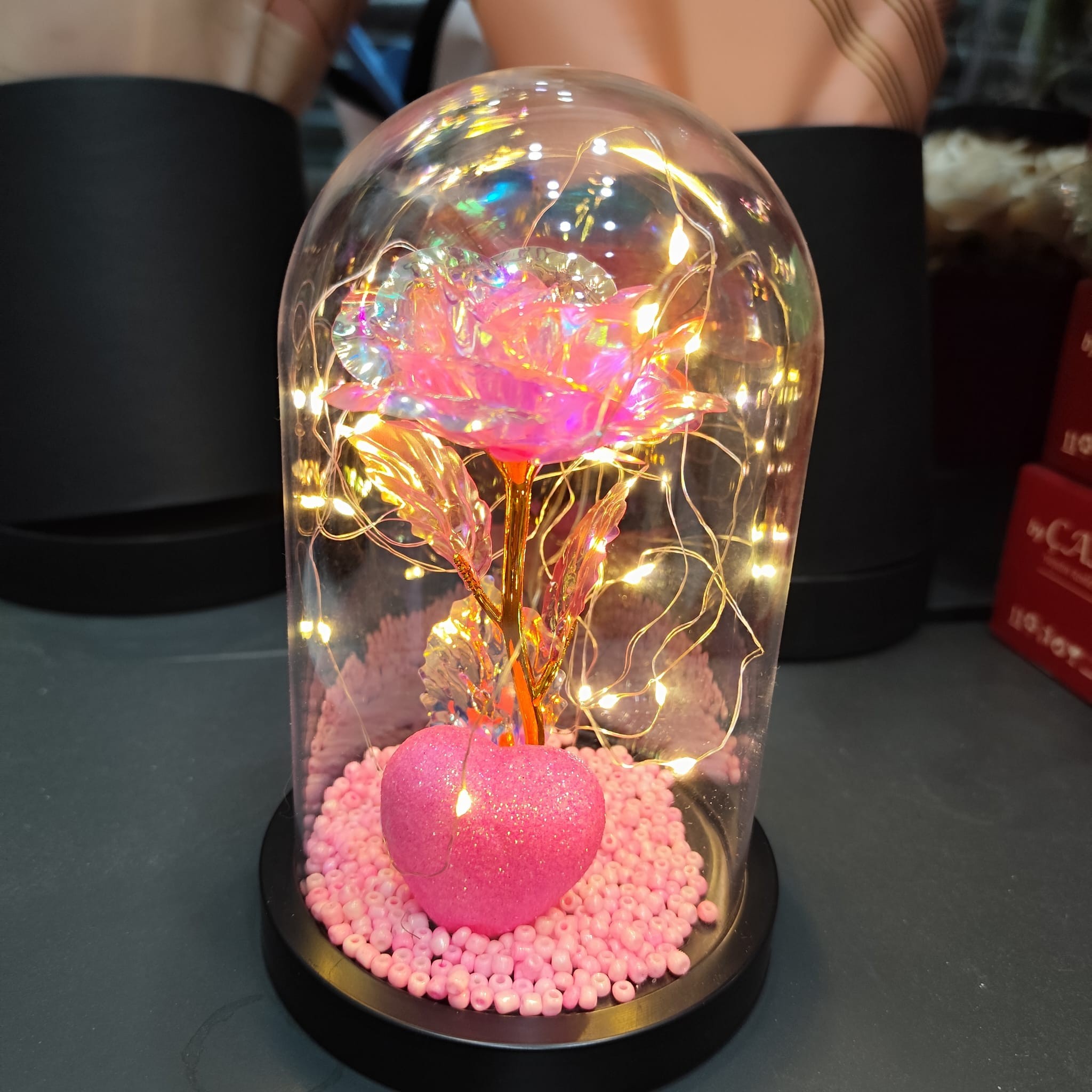 Fanus İçerisinde Ledli Pembe Sonsuzluk Gül