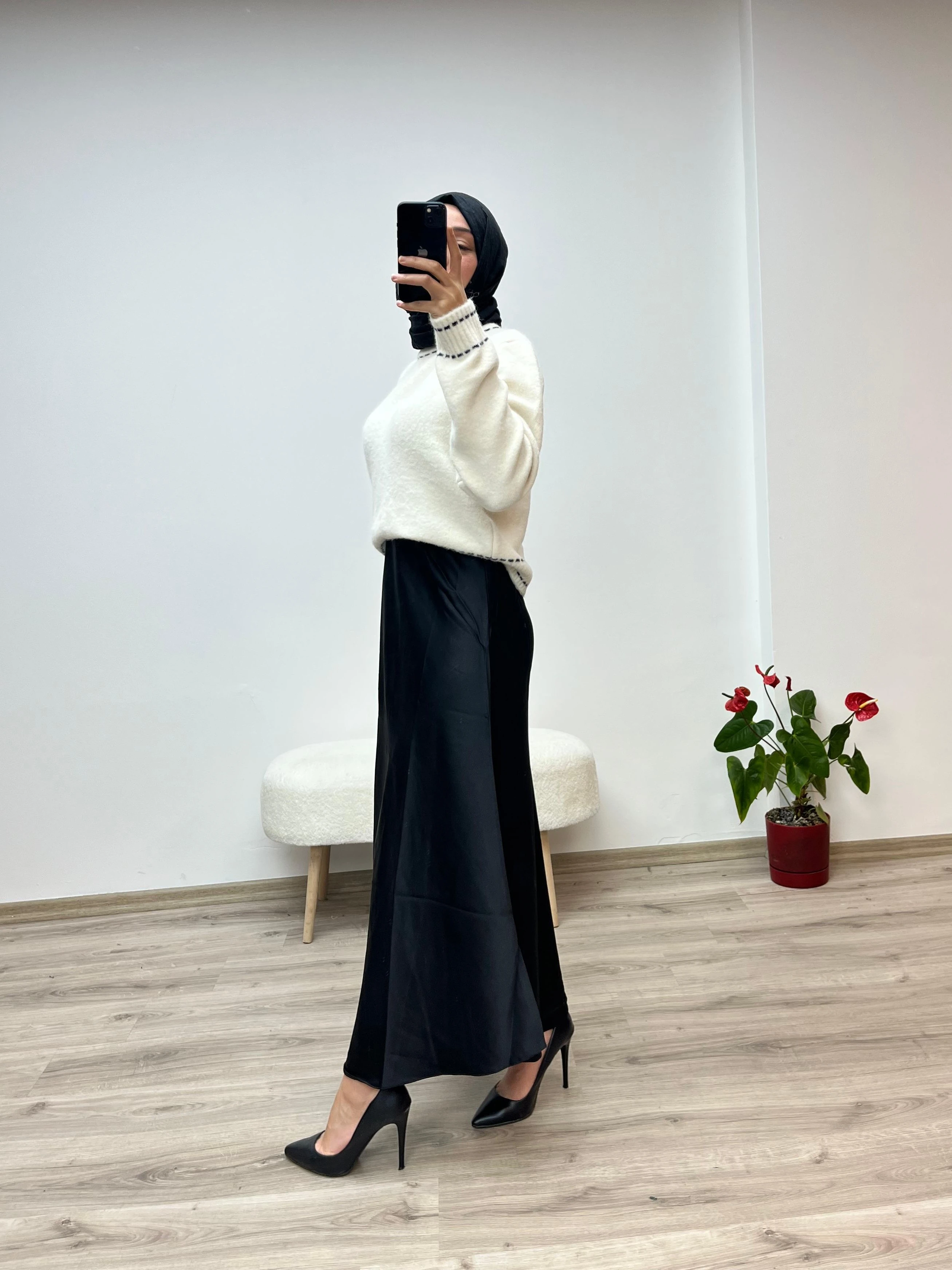 Çam Kesim Lastikli Saten Uzun Etek