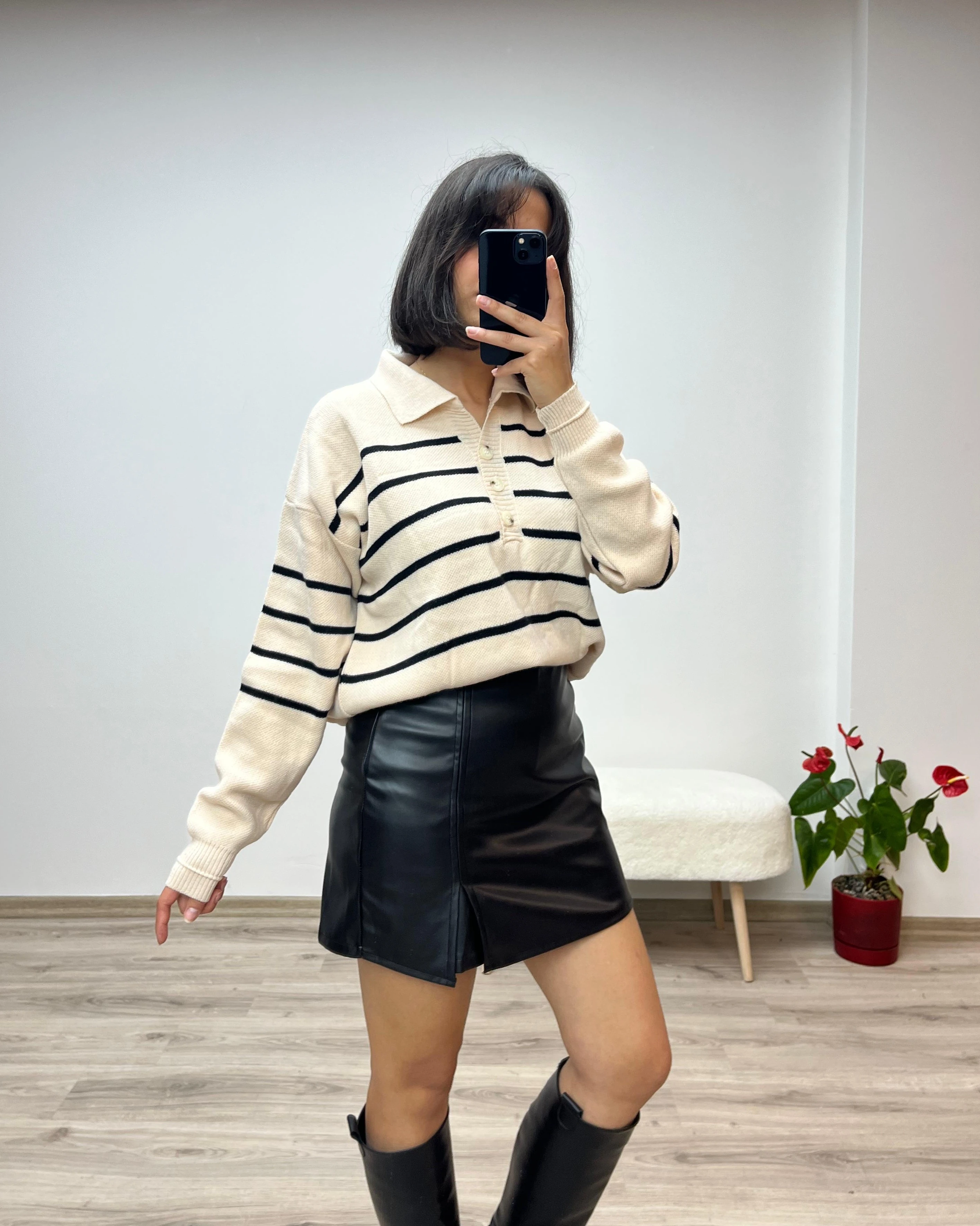 Deri Şortlu Mini Etek