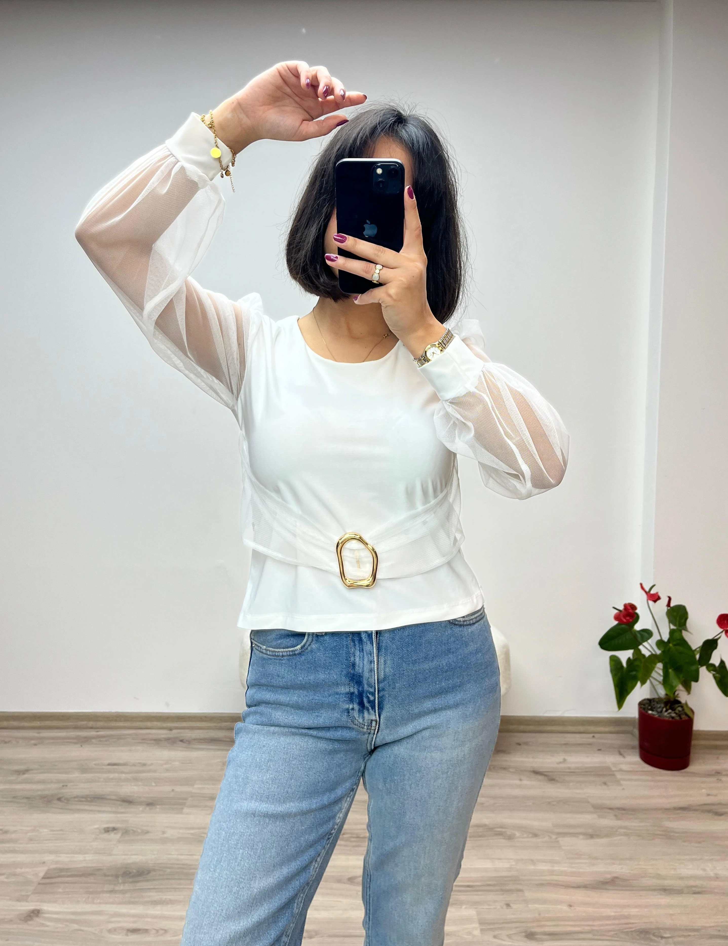 Kolu Tüllü Bel Tokalı Bluz