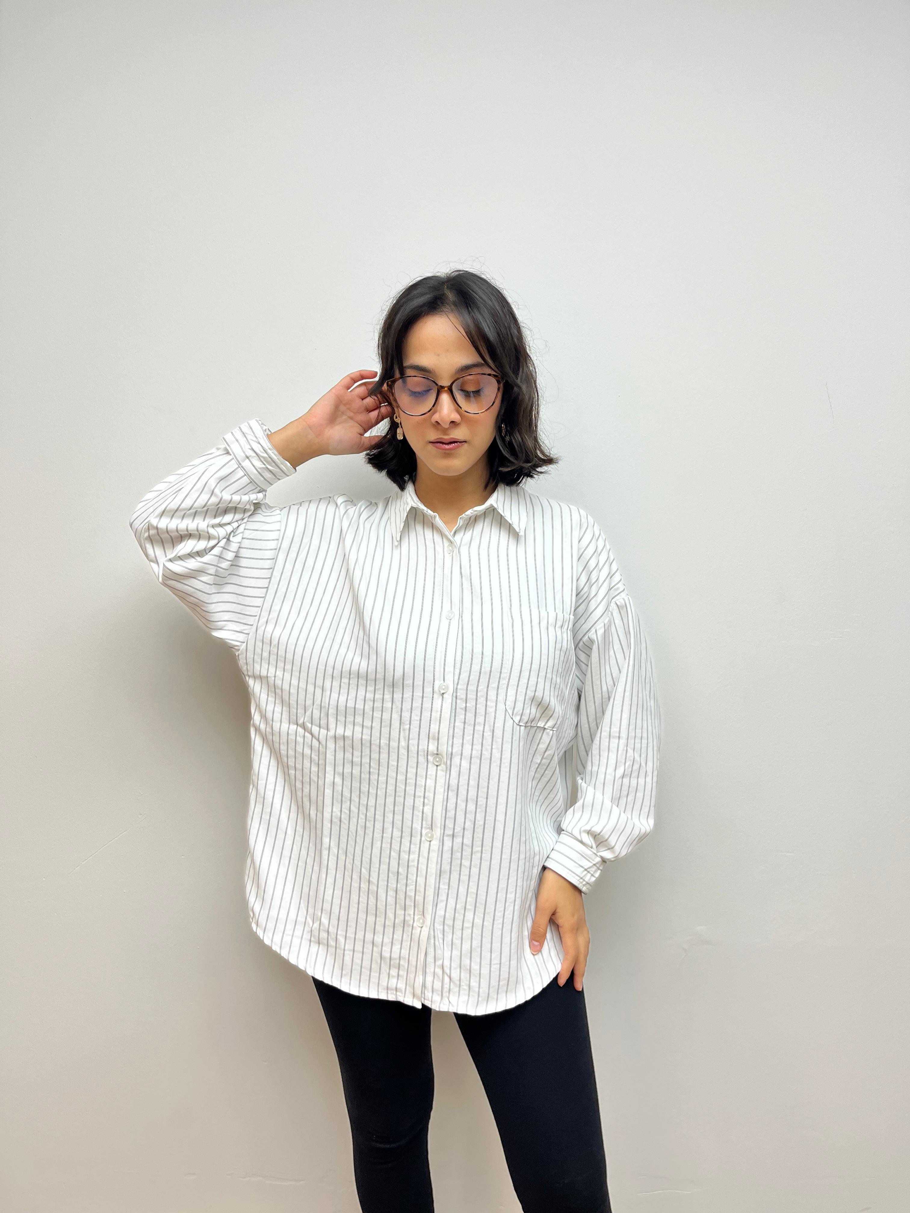 Rahat Kalıp Oversize Gömlek - BEYAZ