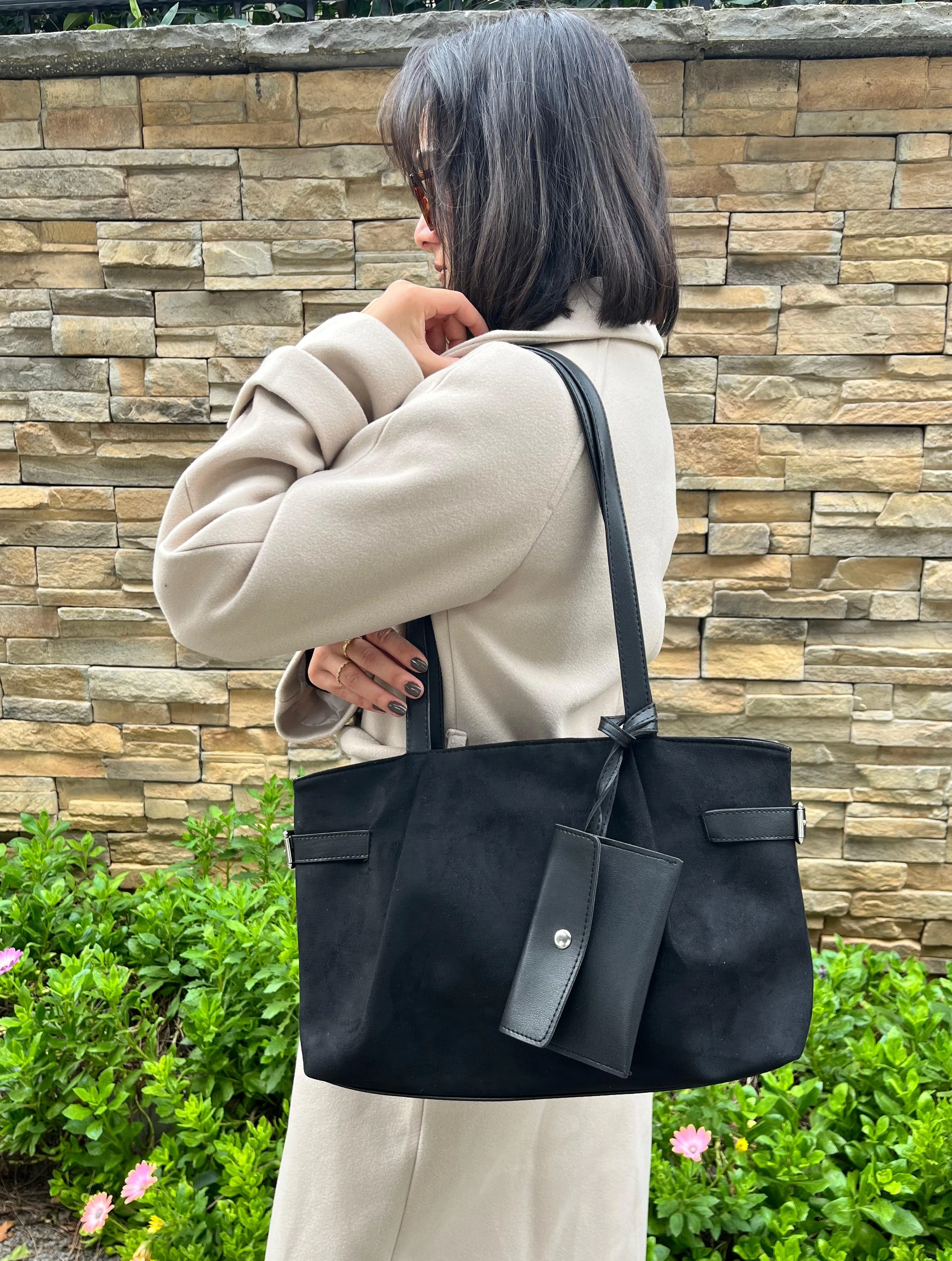 Velina Süet Omuz Çantası - SİYAH