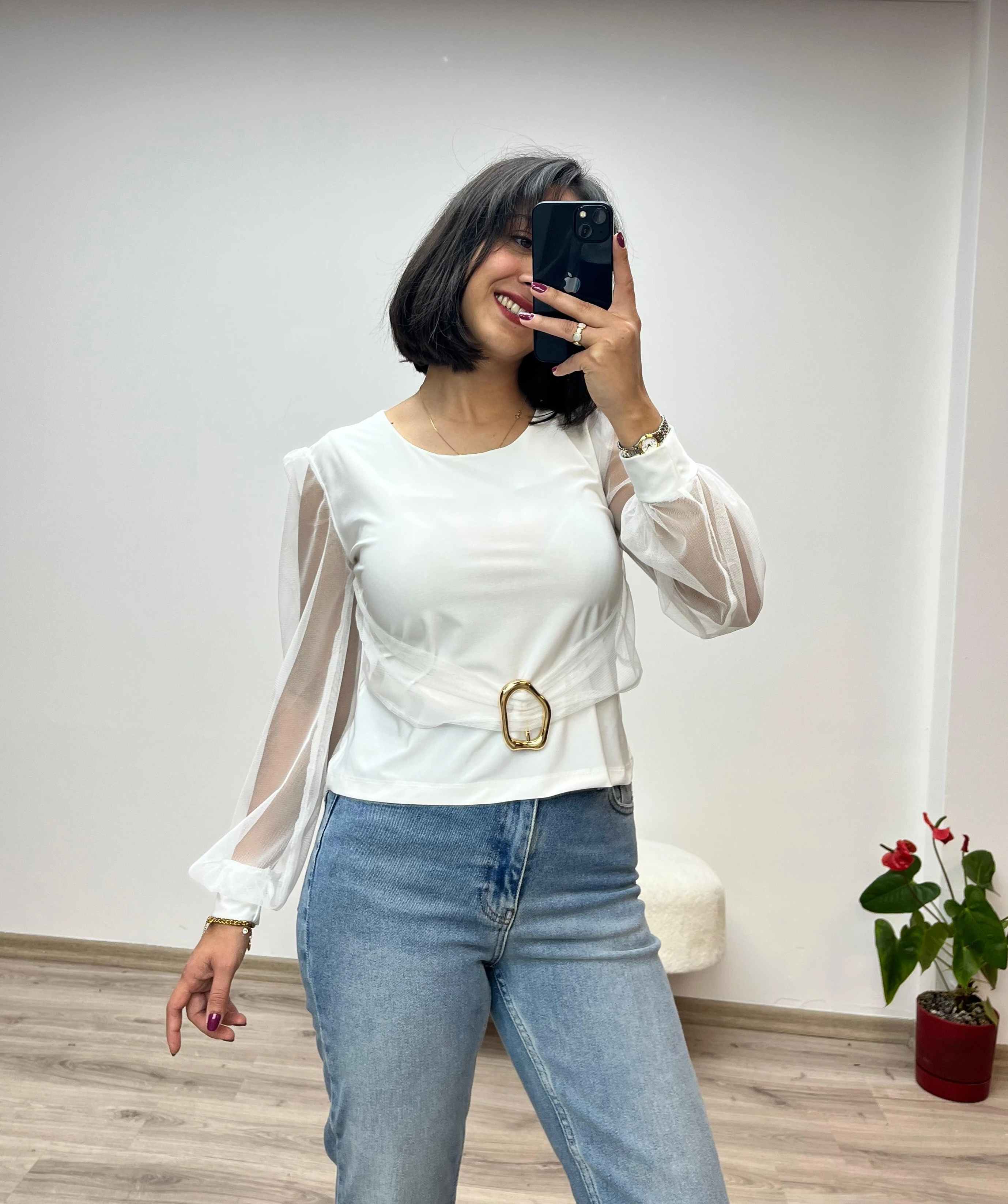 Kolu Tüllü Bel Tokalı Bluz