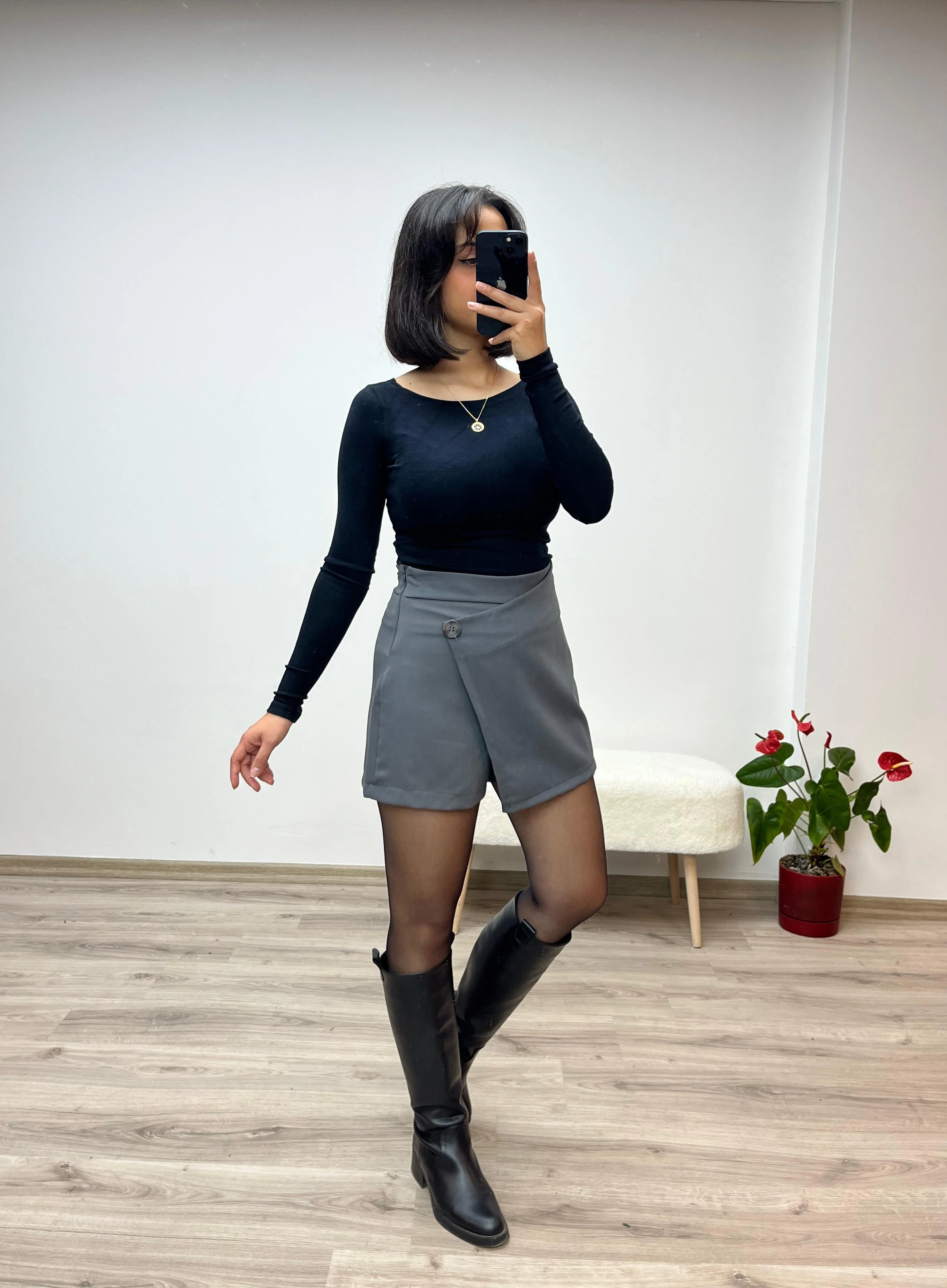 Düğme Detaylı Şort Etek