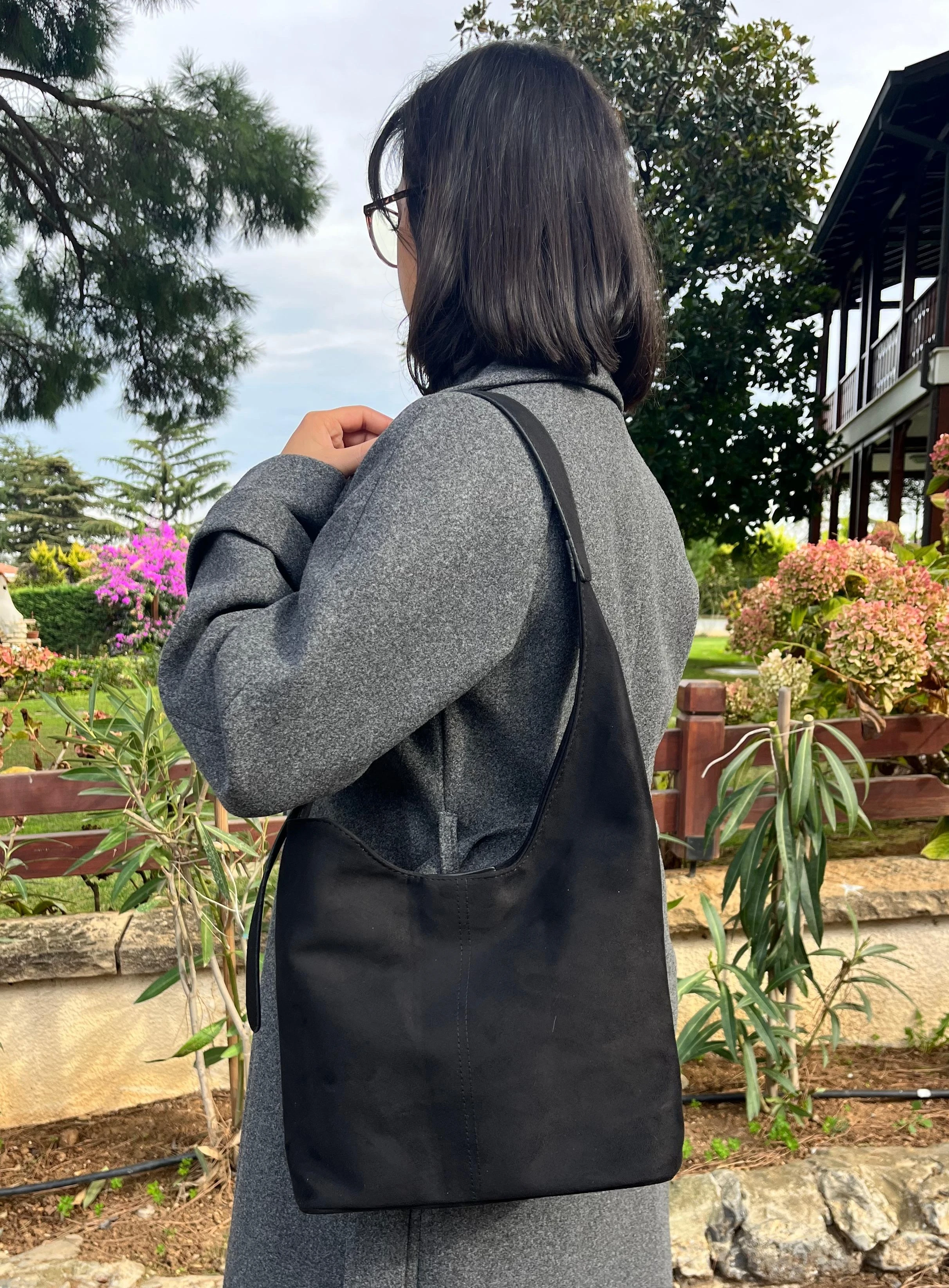 Elaris Süet Omuz Çantası