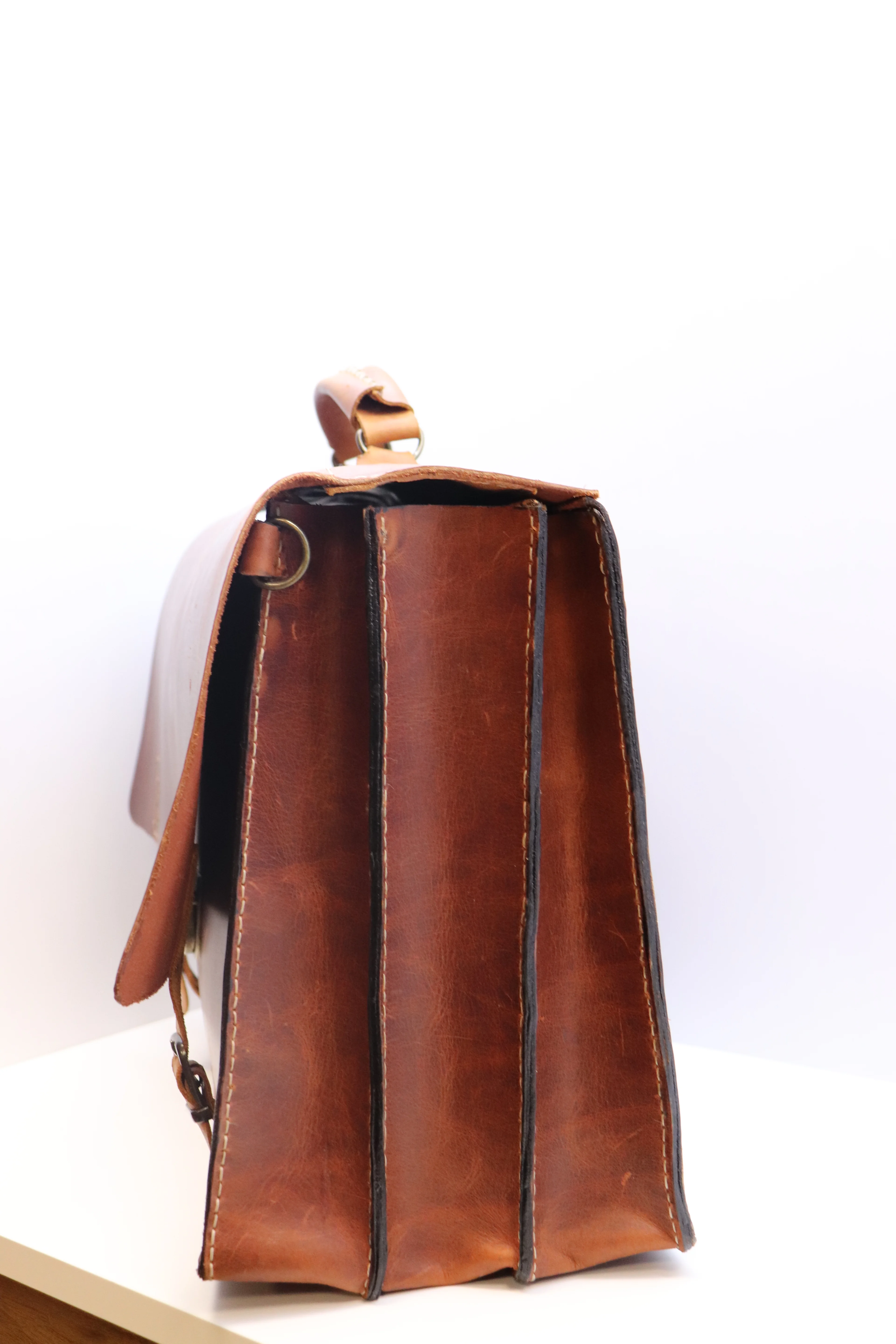 El Yapımı Hakiki Deri Evrak Çantası – Klasik Kahverengi