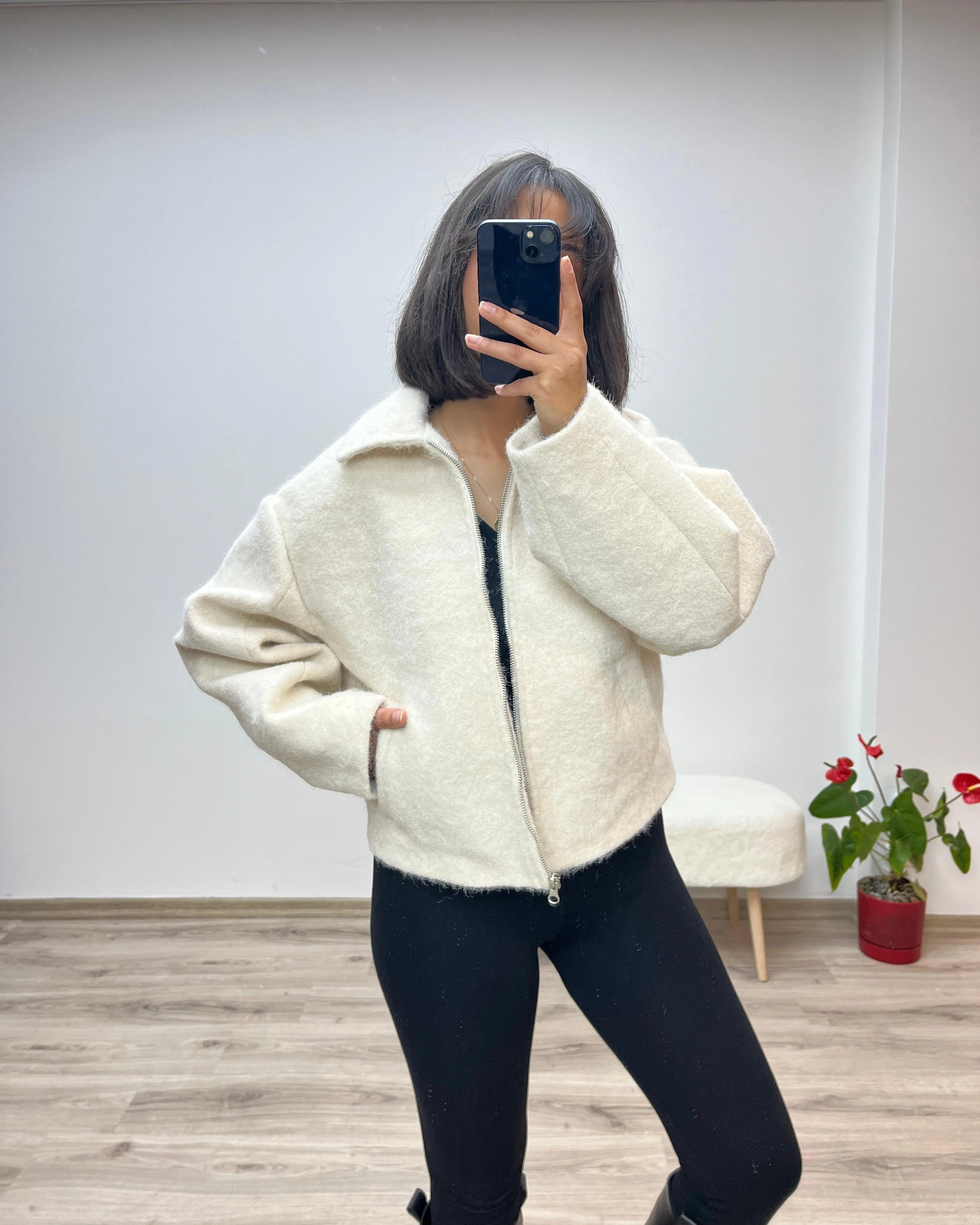 Kısa Kaşe Fermuarlı Kaban