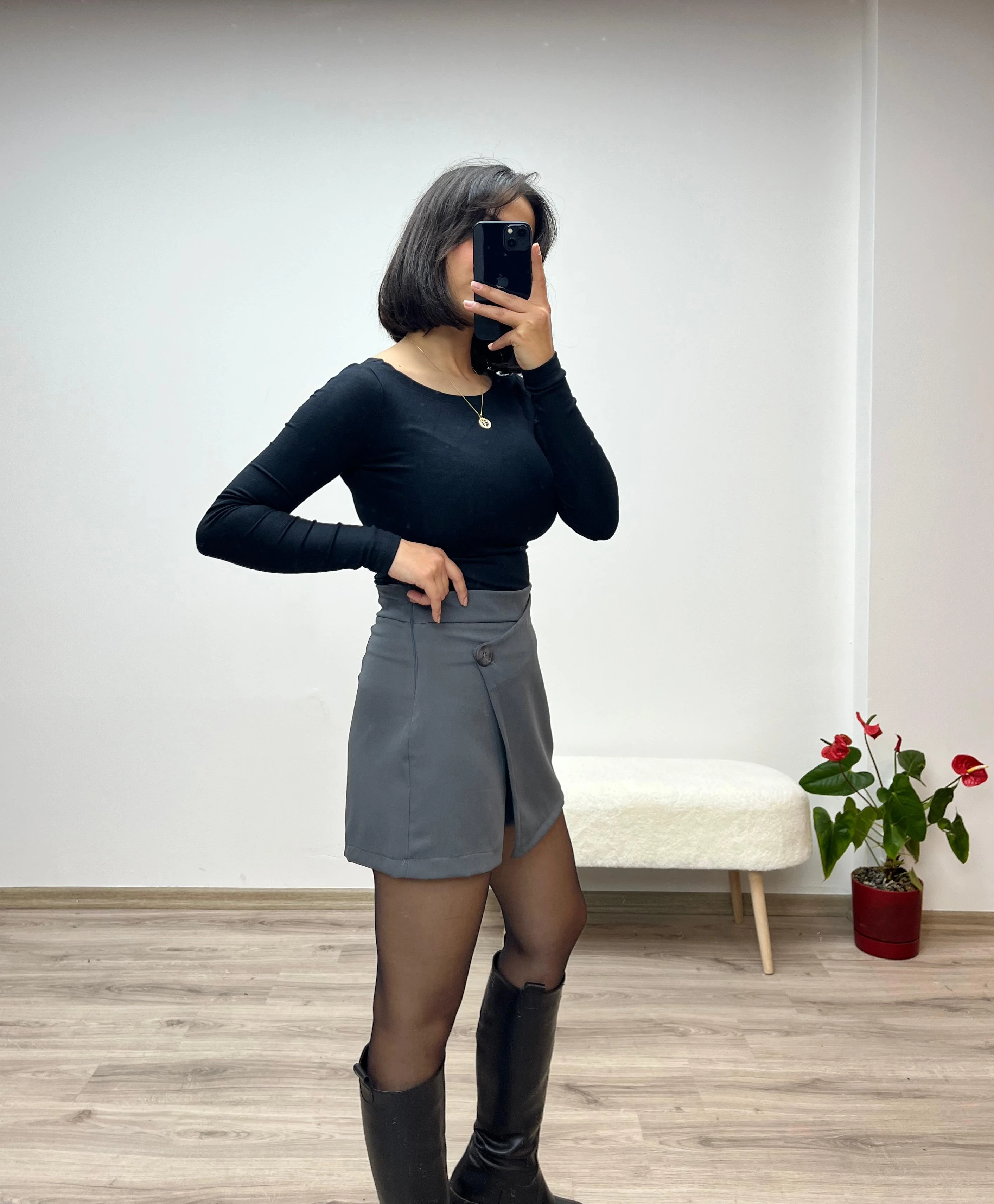 Düğme Detaylı Şort Etek