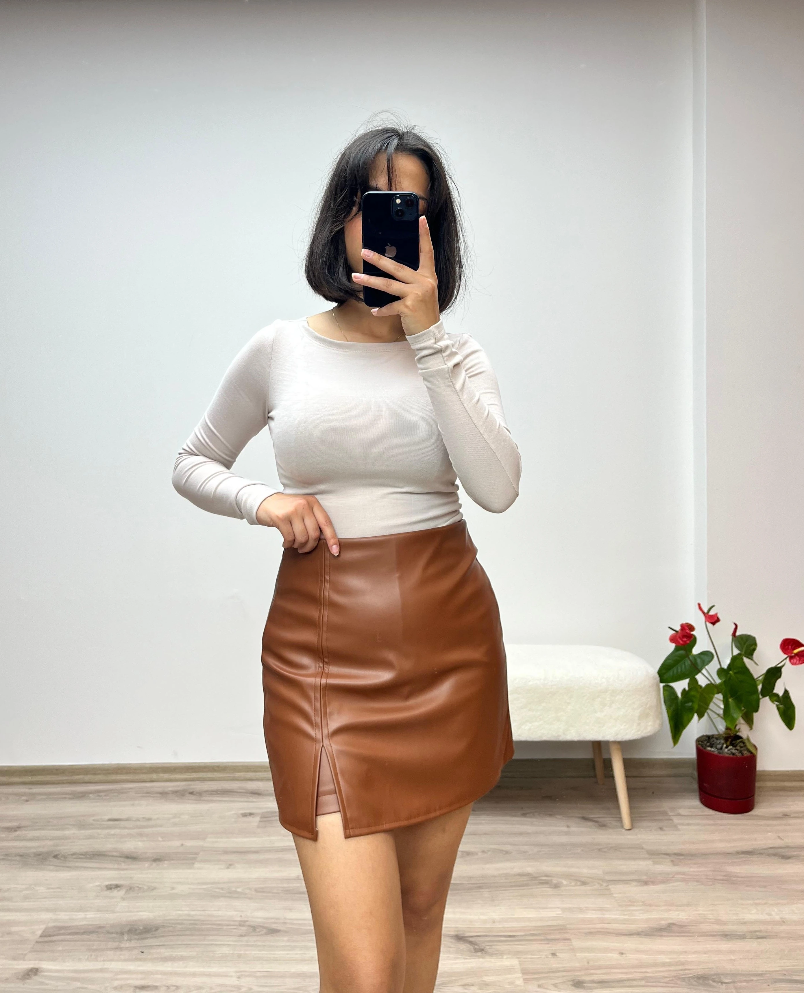 Deri Şortlu Mini Etek - TABA