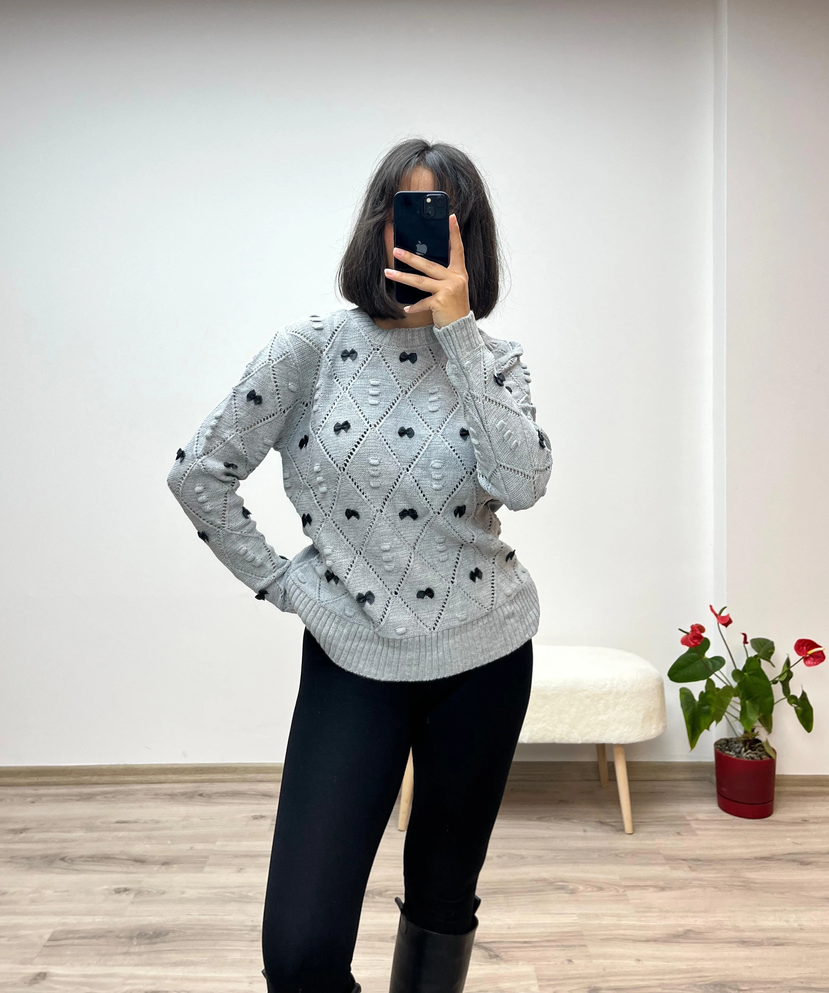 Mini Fiyonk Detaylı Triko Kazak