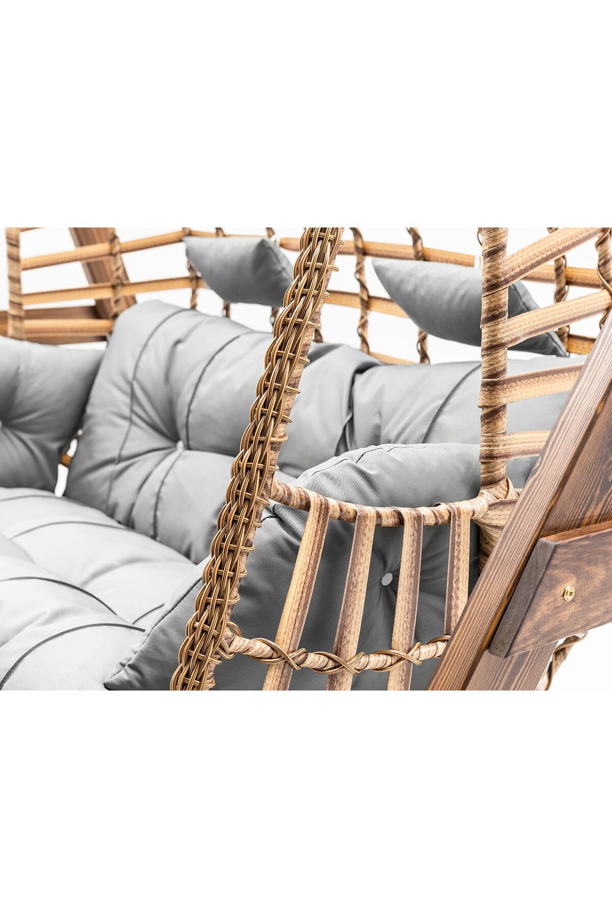 Girne Swing Ahşap Rattan Salıncak