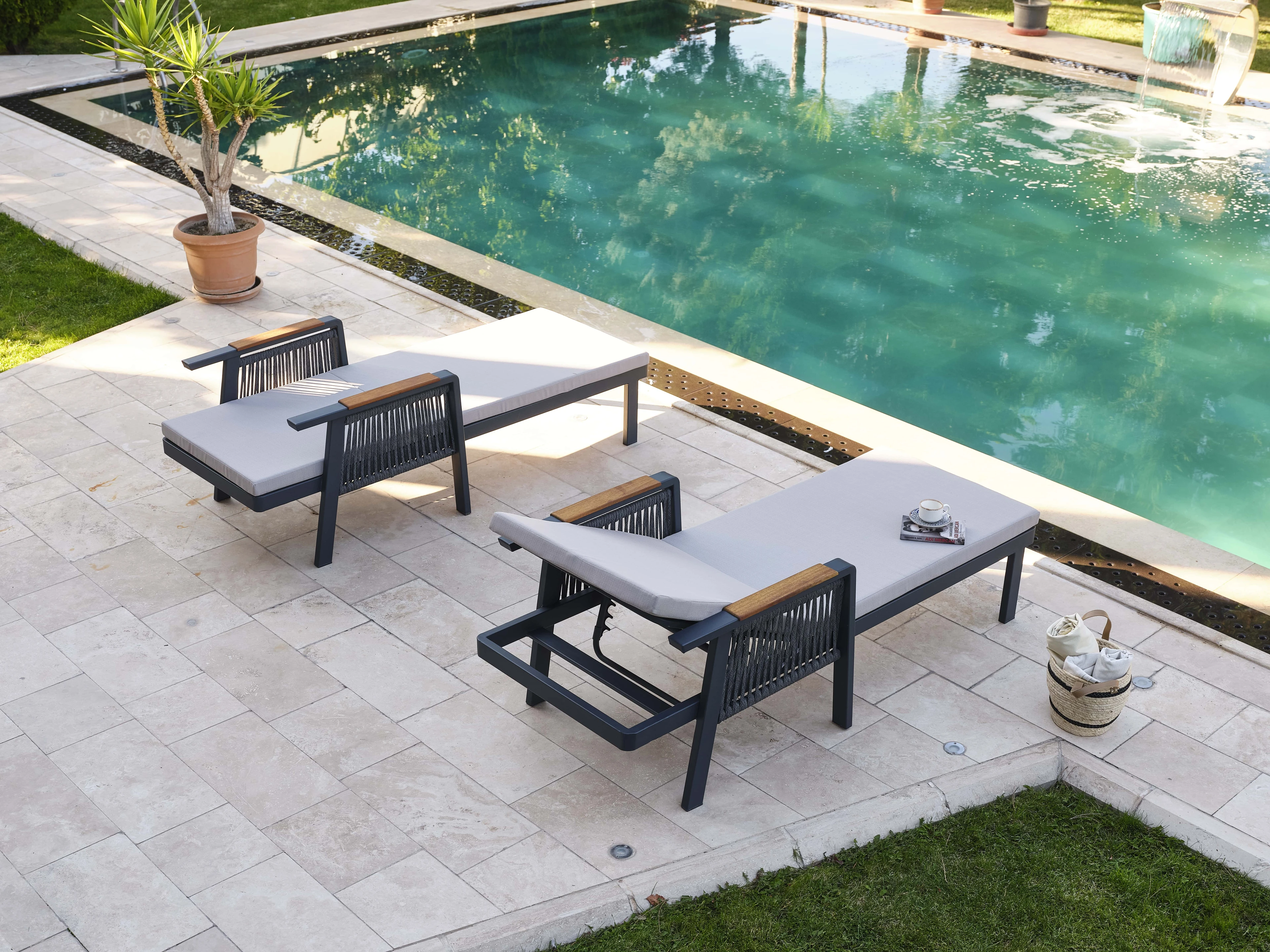 ARTEMİS PLUS ŞEZLONG