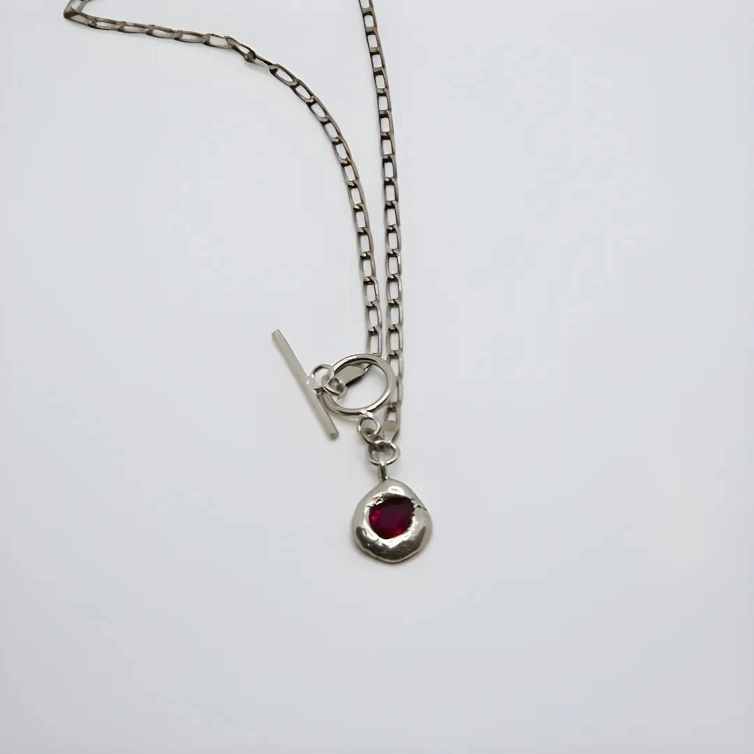 Gümüş Yakut Kolye