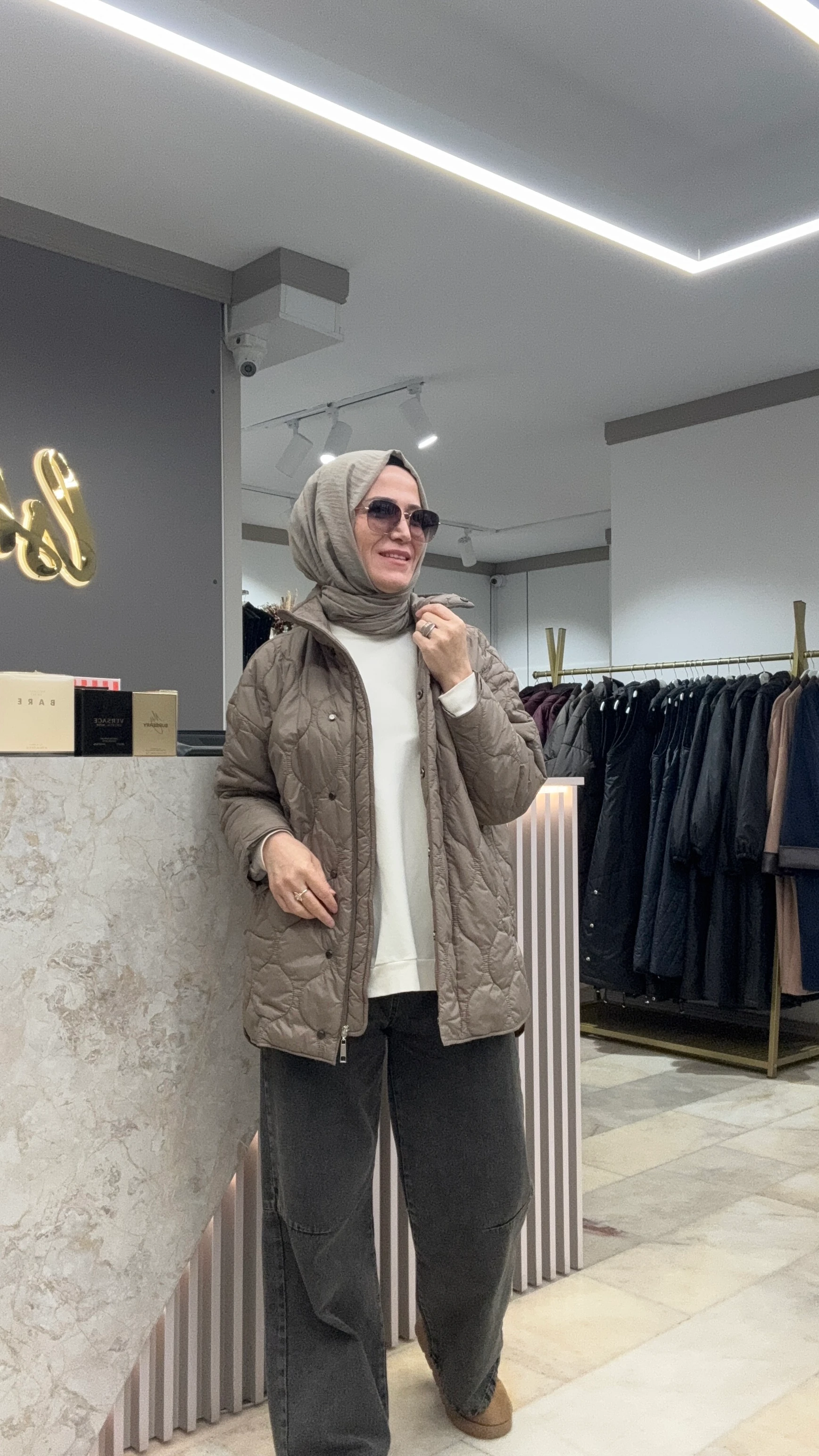 ÖN ÇITÇIT DETAYLI KAPİTONE MONT