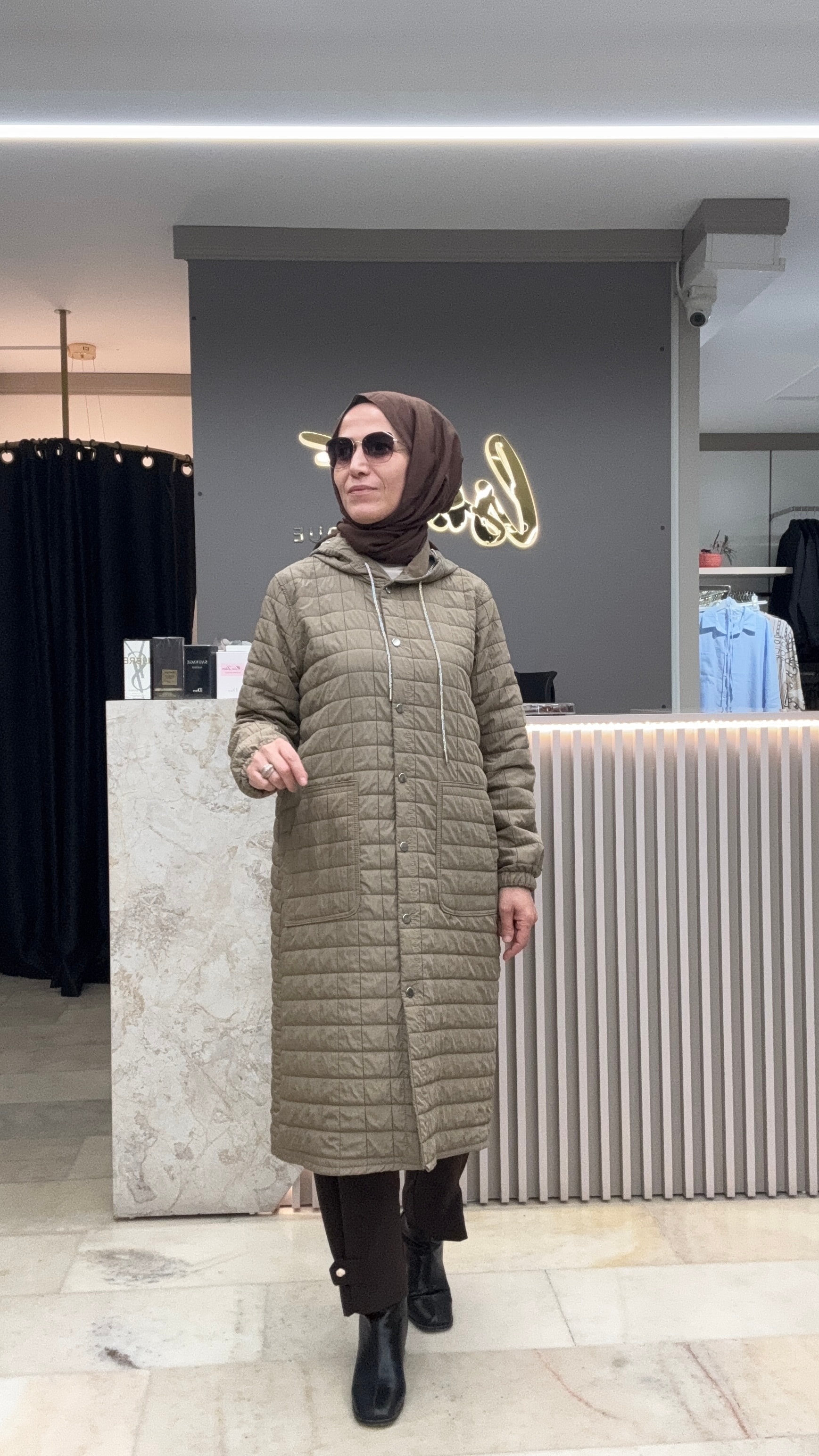 ÖNÜ ÇITÇITLI KAPİTONE KAP