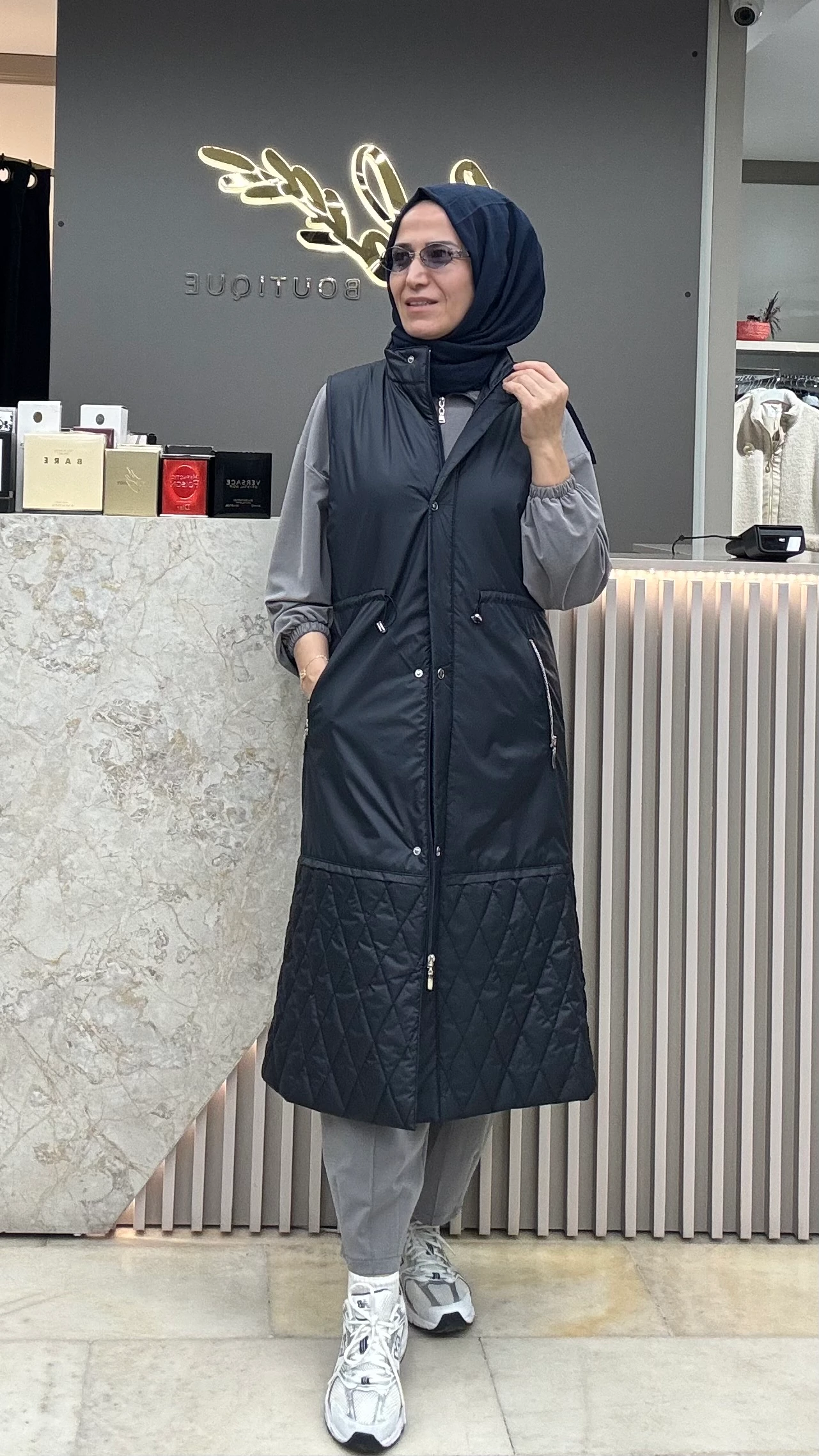 KAPİTONE DETAYLI UZUN YELEK