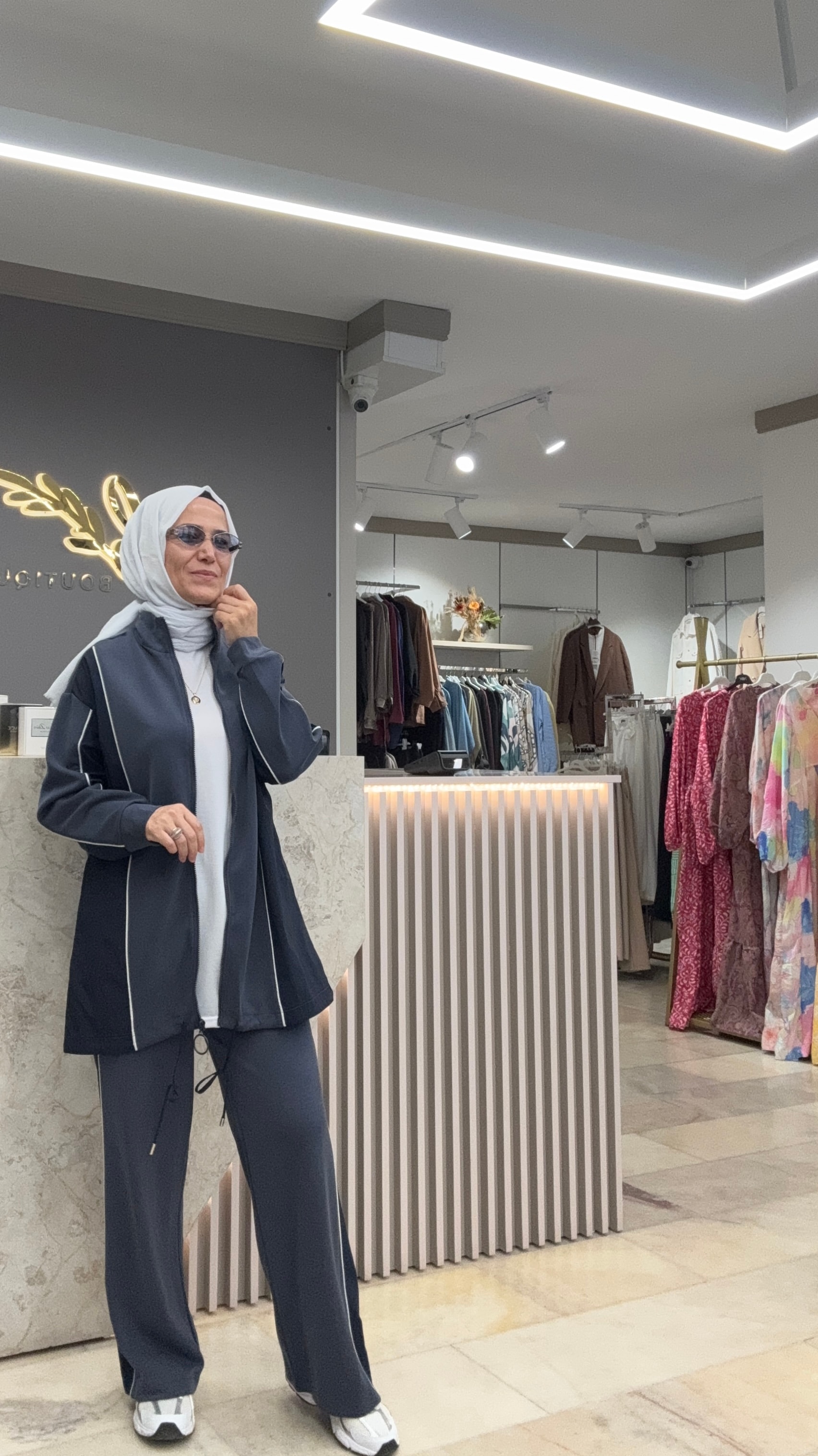 PARAŞÜT BİYE DETAYLI SPOR TAKIM