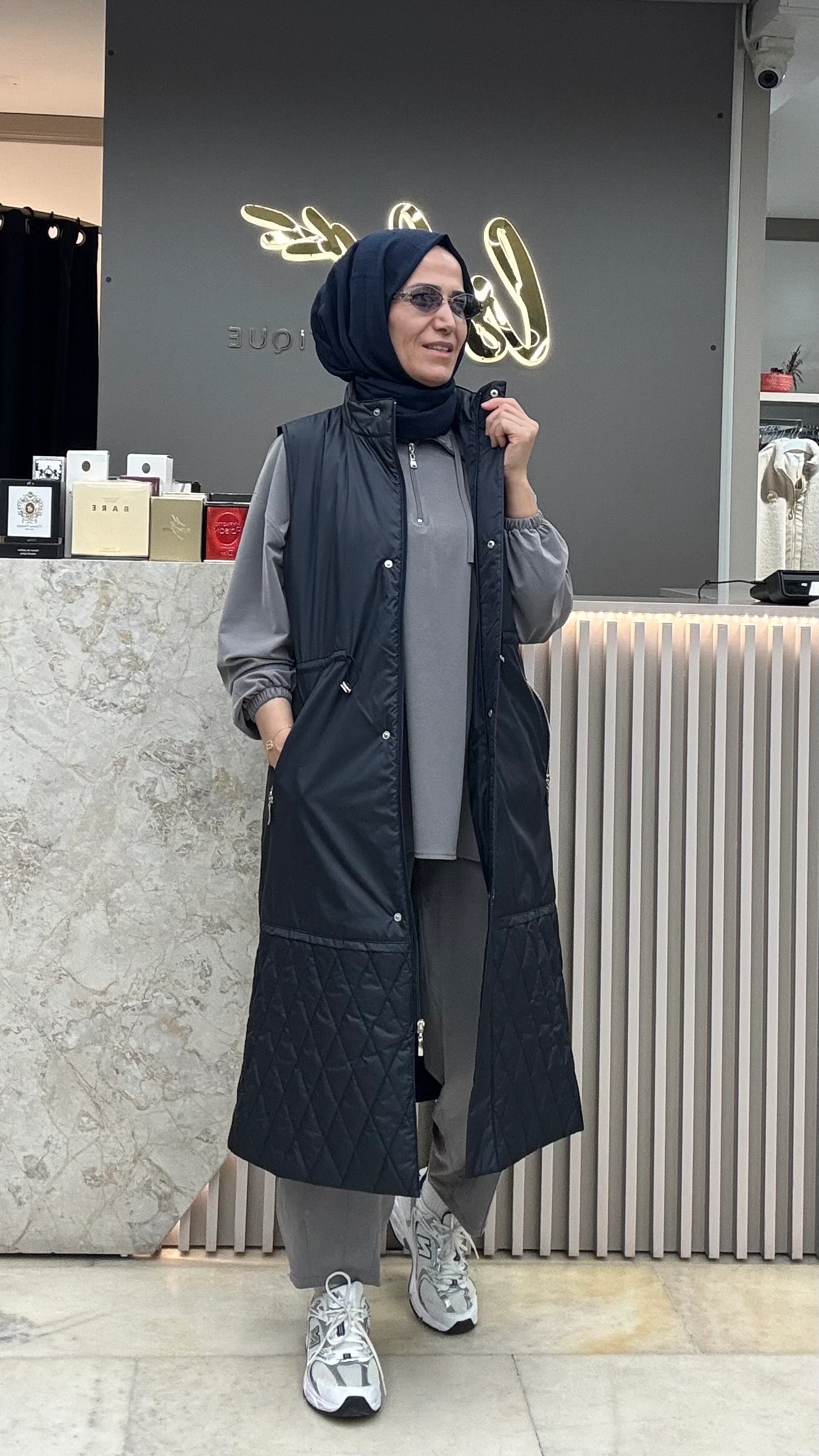 KAPİTONE DETAYLI UZUN YELEK