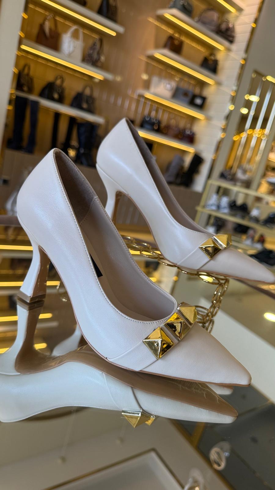 İthal Zımbalı Kısa Topuk Rahat Model Siletto