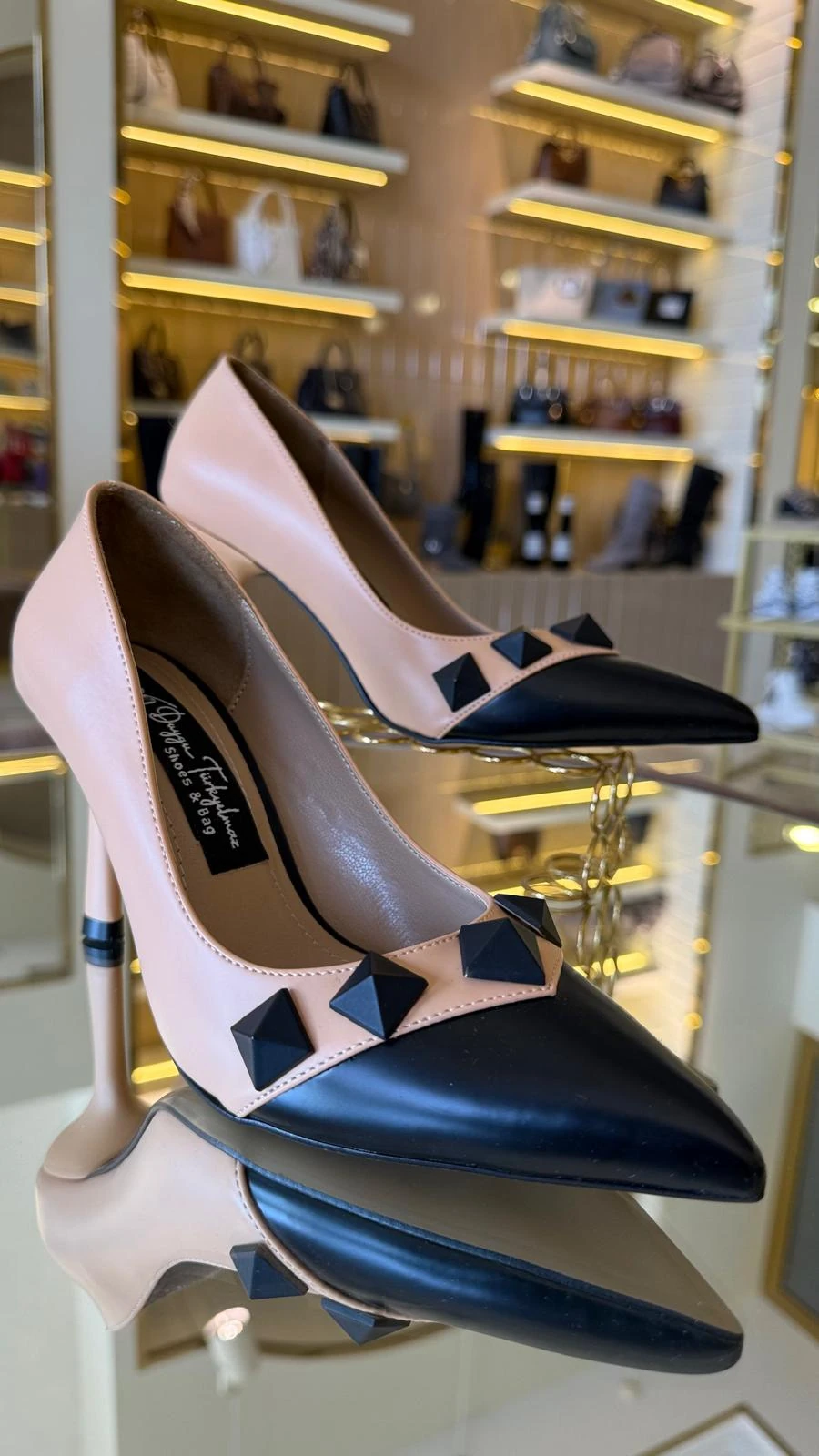 İthal İki Renk Zımbalı Model Kadın Stiletto