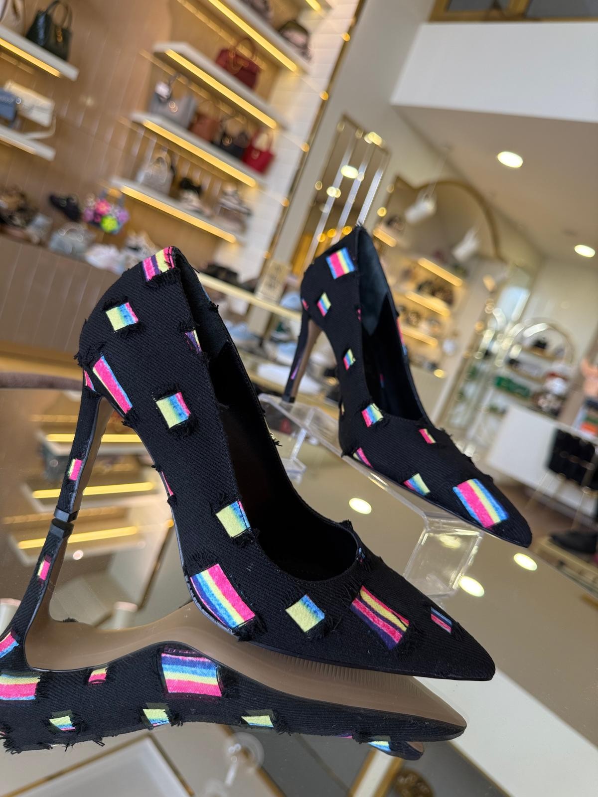 İthal Yırtık Jean Model Kadın Stiletto