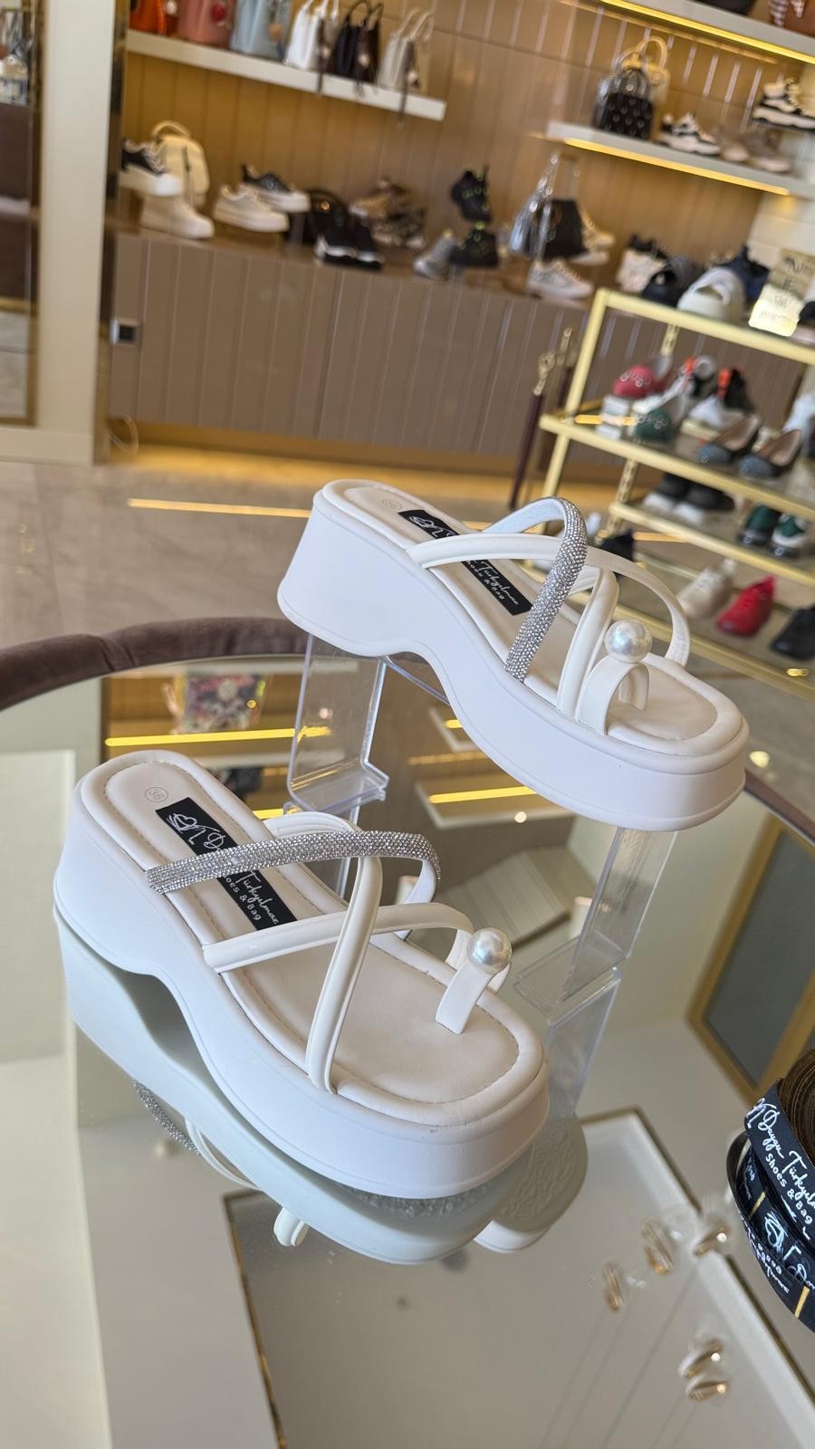 İthal İncili Model Kadın Yüksek Taban Sandalet