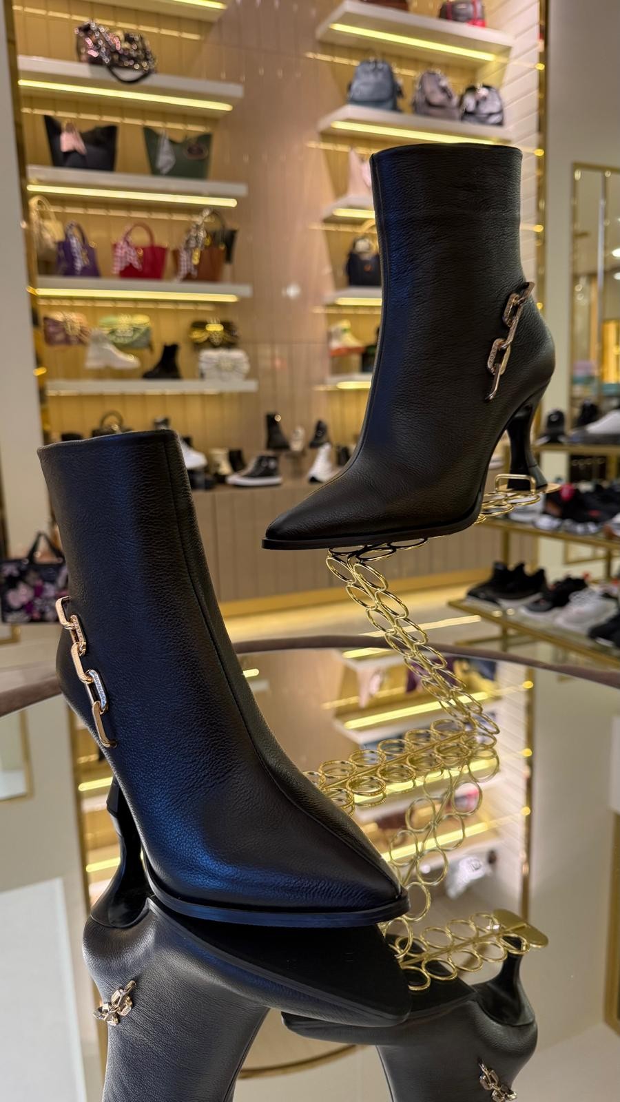 Duygushoesbag Hakiki Deri Zincir Aksesuarlı Bot