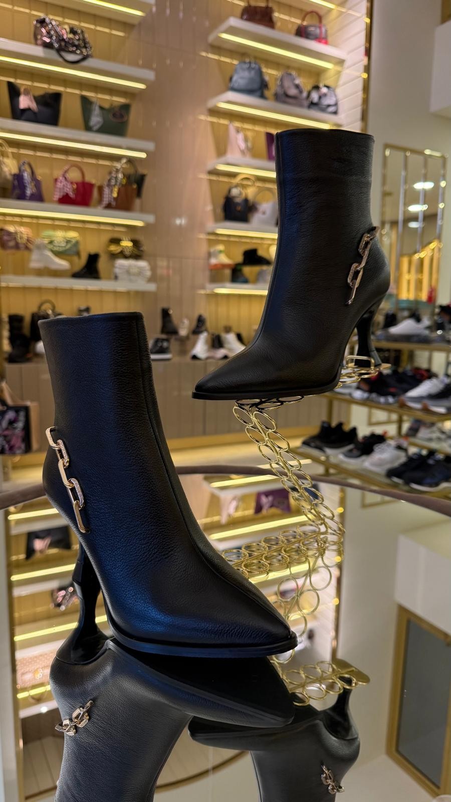 Duygushoesbag Hakiki Deri Zincir Aksesuarlı Bot