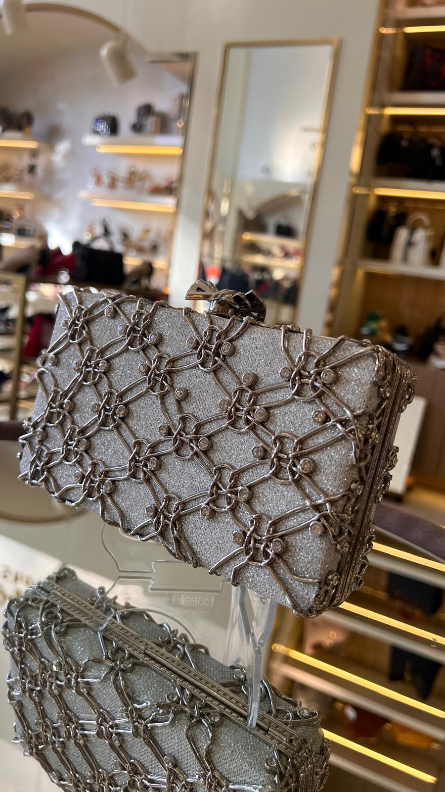 İthal Metal Çiçek Desenli Abiye Çanta