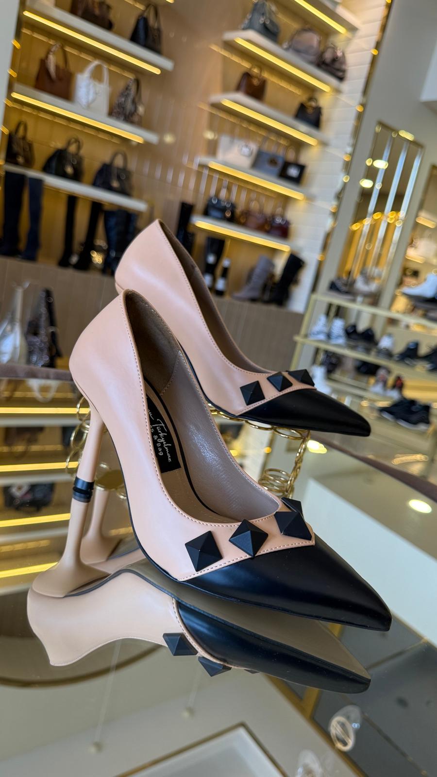 İthal İki Renk Zımbalı Model Kadın Stiletto