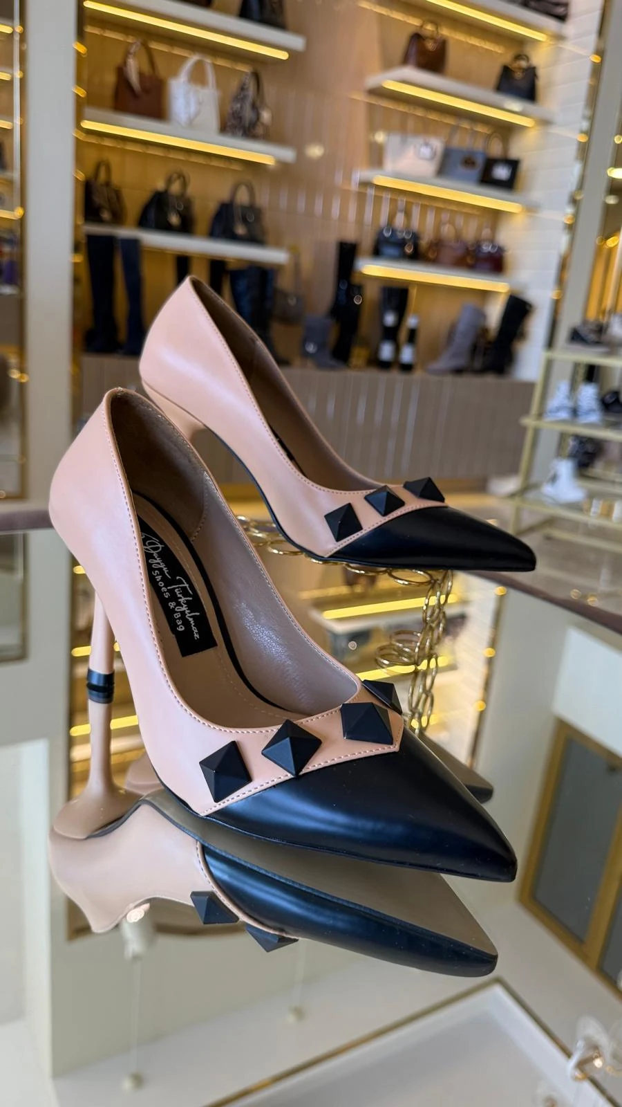 İthal İki Renk Zımbalı Model Kadın Stiletto