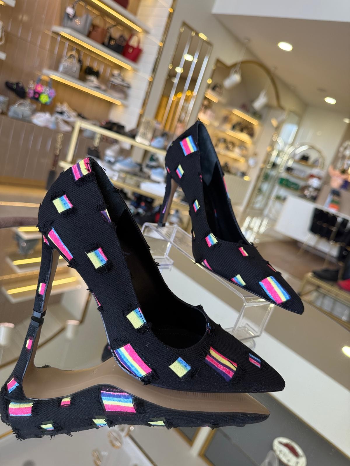 İthal Yırtık Jean Model Kadın Stiletto