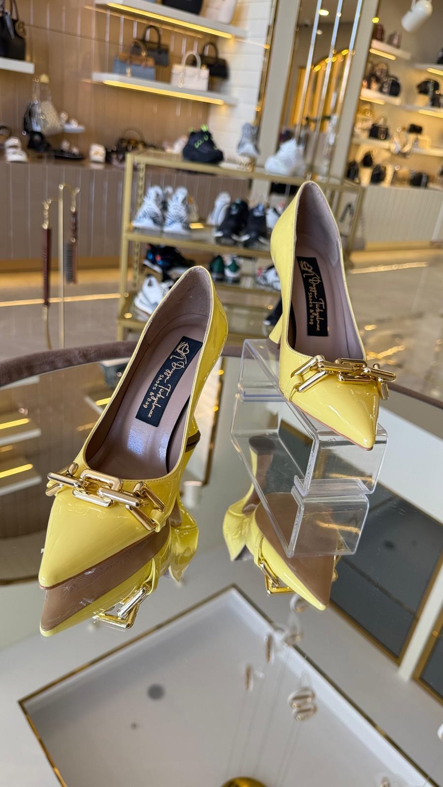 Duygushoesbag Kadın Rugan Limon Sarı Zincirli Stiletto