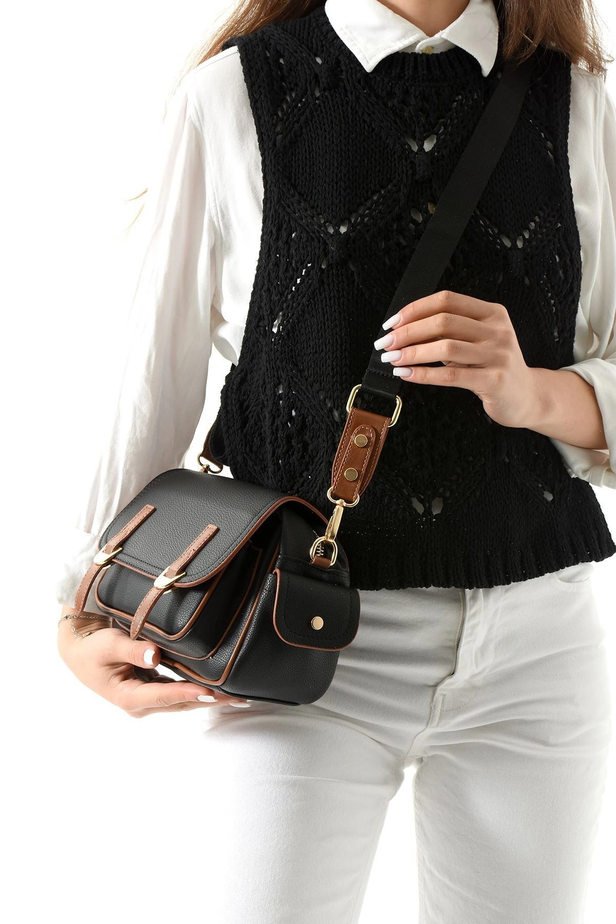 Kadın Siyah Taba Tokalı Kapaklı Ayarlanabilir Askılı Omuz ve Çapraz Çanta