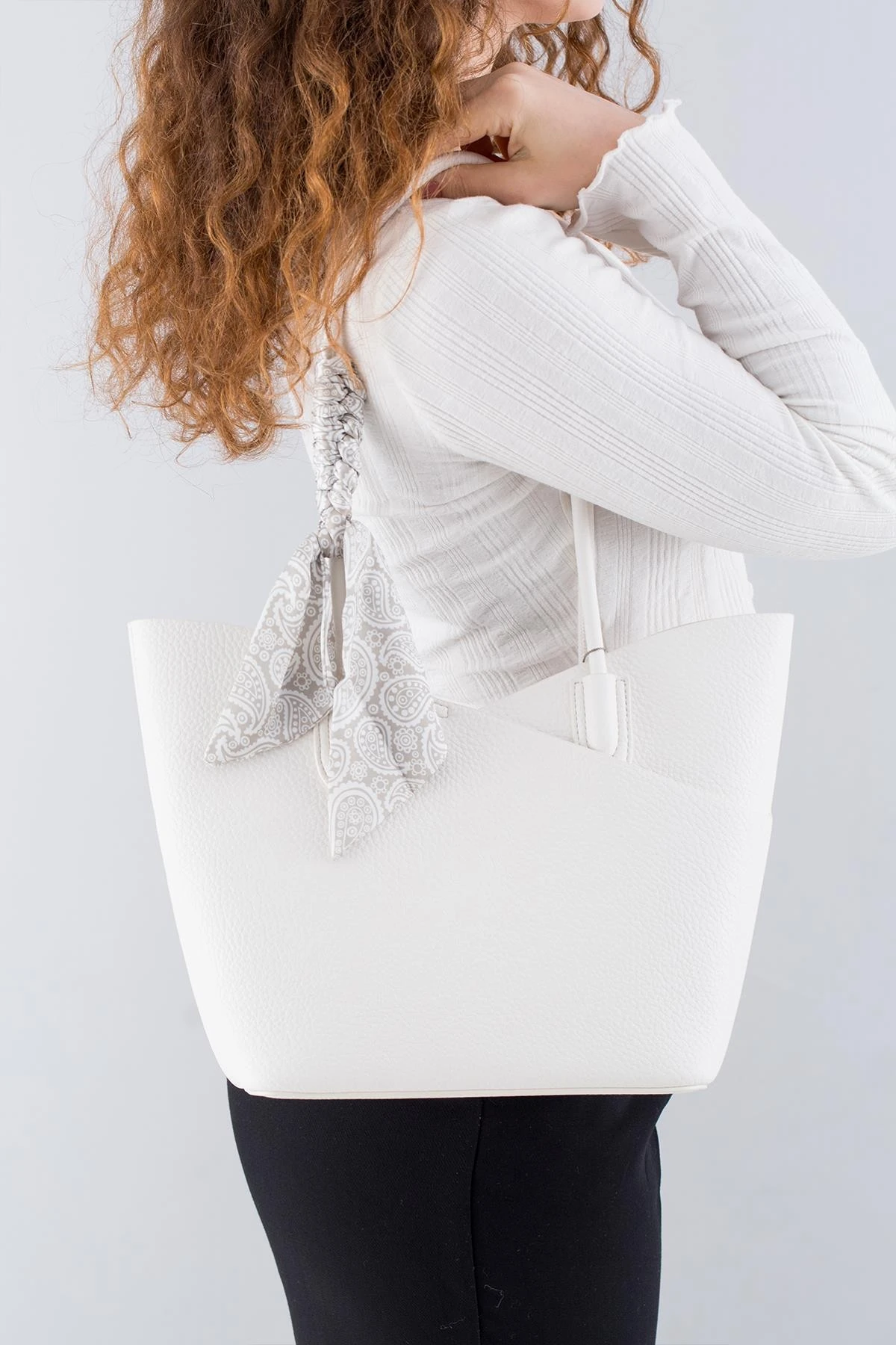 KRISTEBELL KADIN OMUZ ÇANTASI 26763 SİYAH