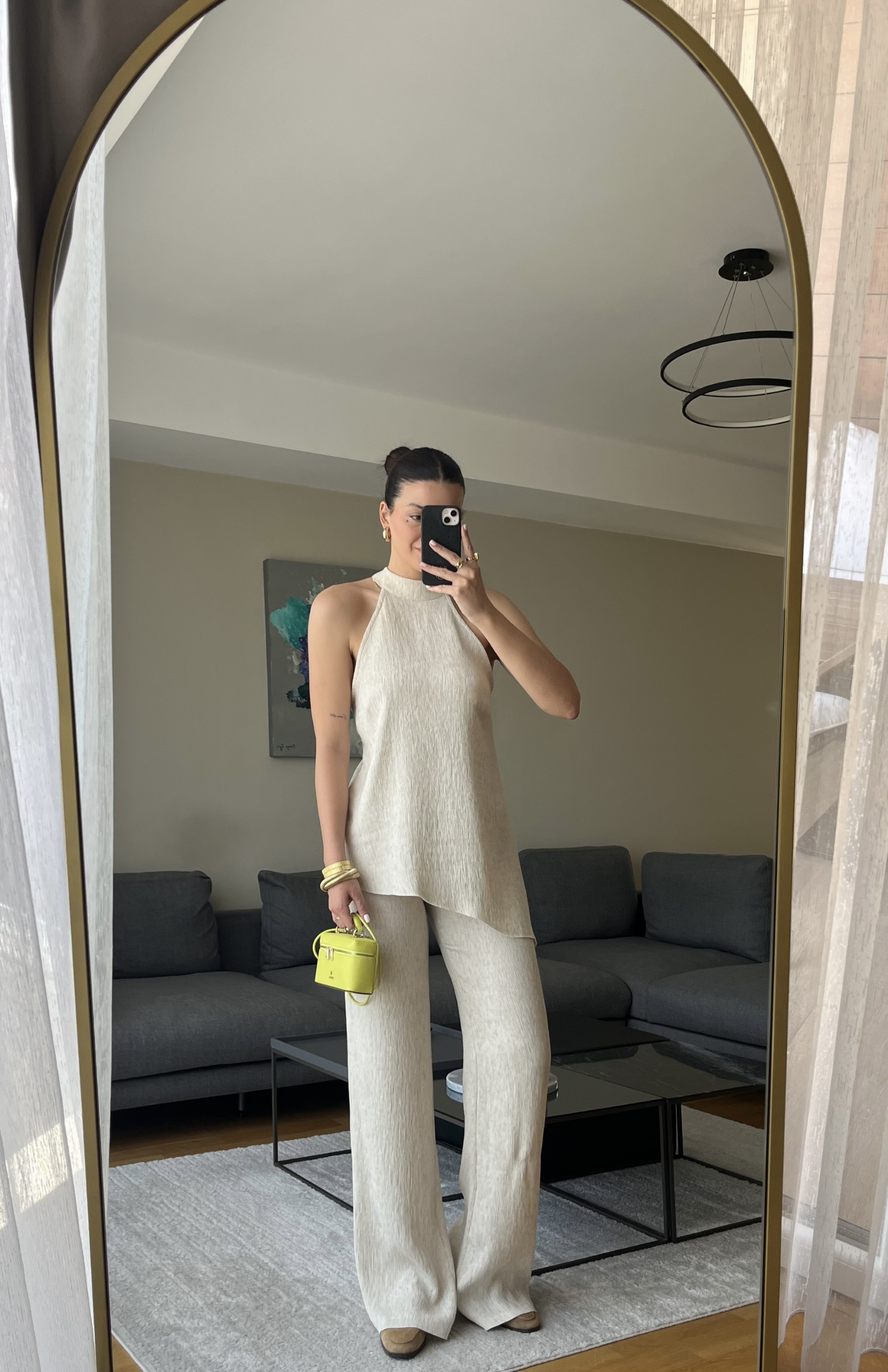 Bej Dokulu Halter Yaka Bluz Pantolon Takım 