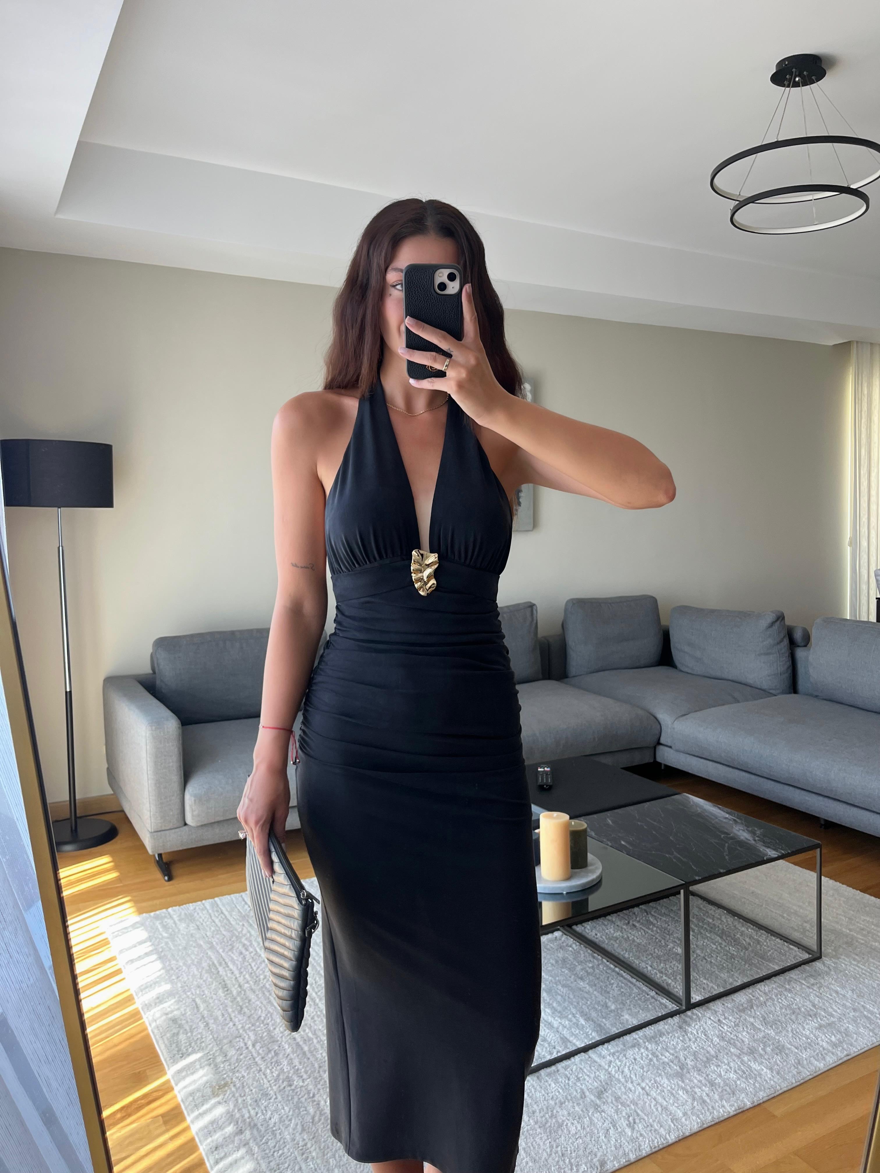 Aksesuar Detaylı Midi Elbise 