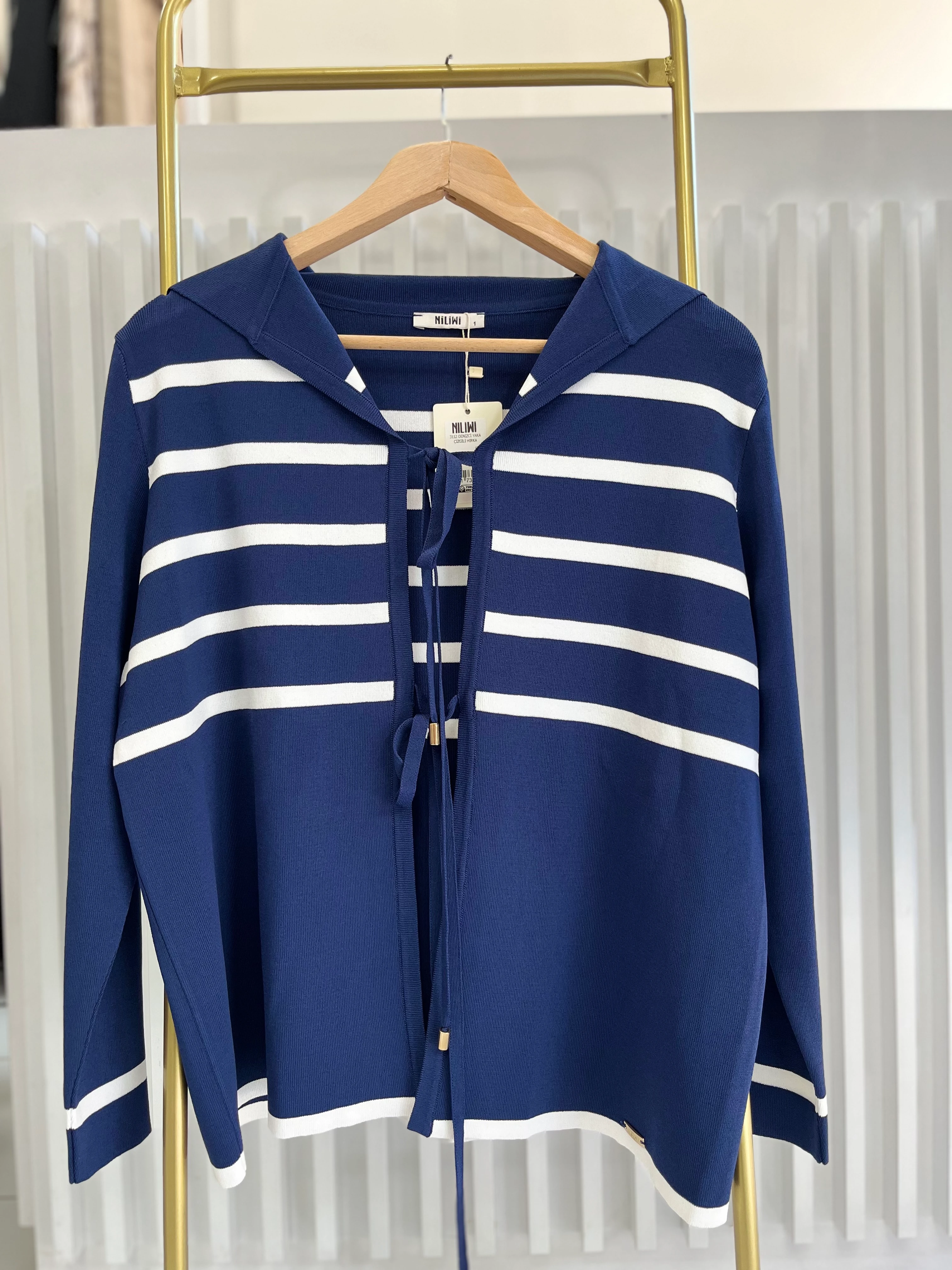 Çizgili triko hırka