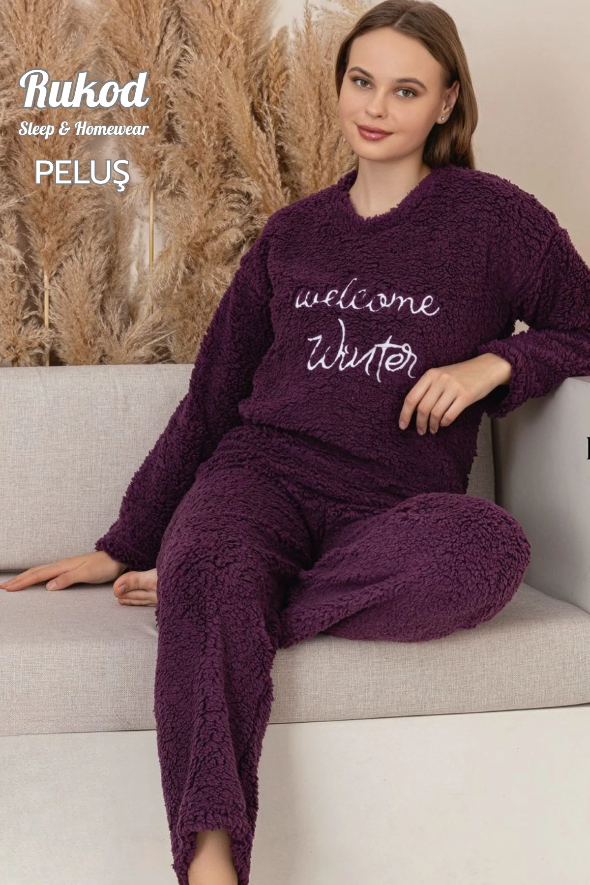 Kadın Uzun Kollu Kalın Mor Renk Peluş Bisiklet Yaka Pijama Takımı