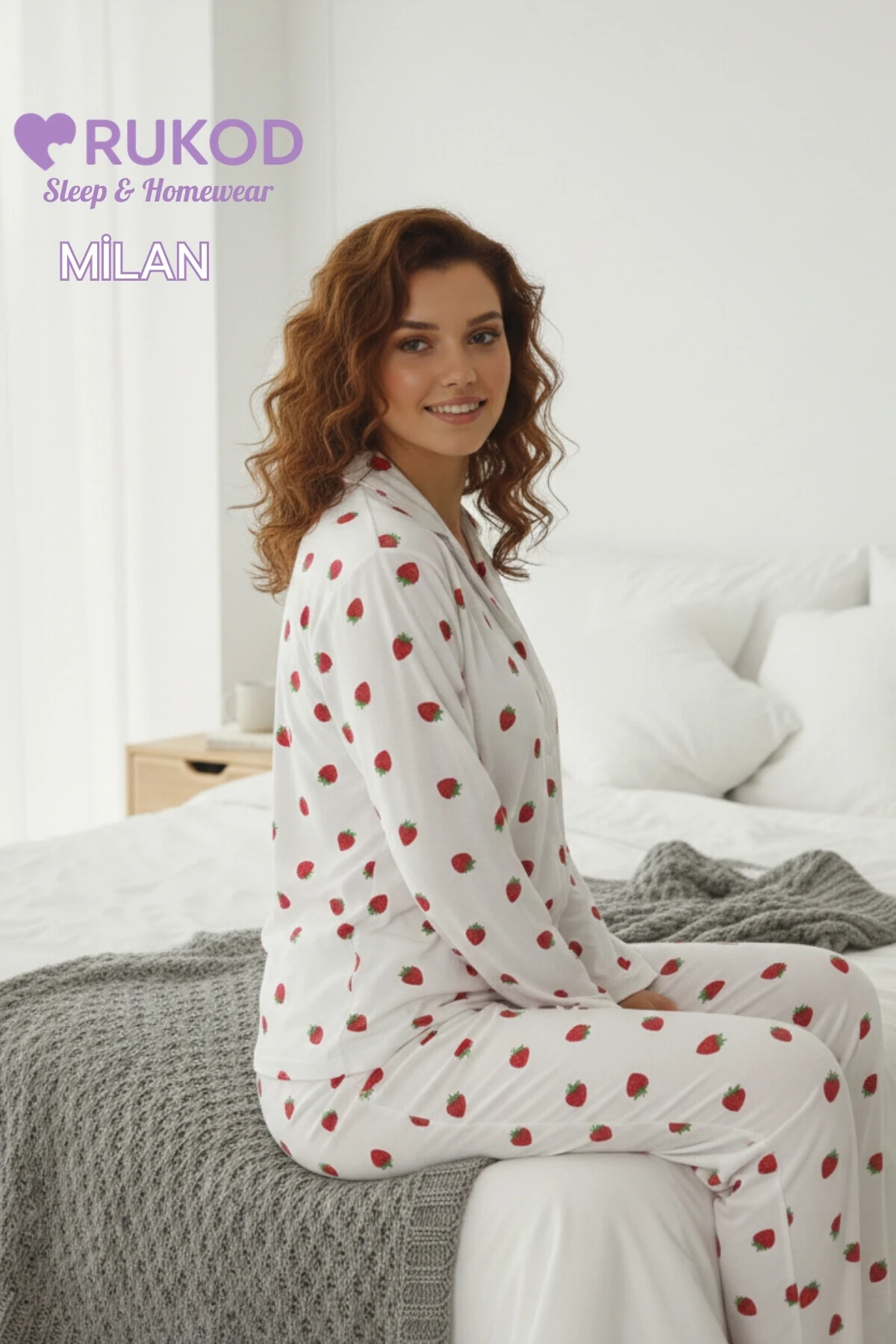 Kadın Beyaz Çilek Desenli Milan Gömlek Yaka Uzun Kol Pamuklu Pijama Takımı