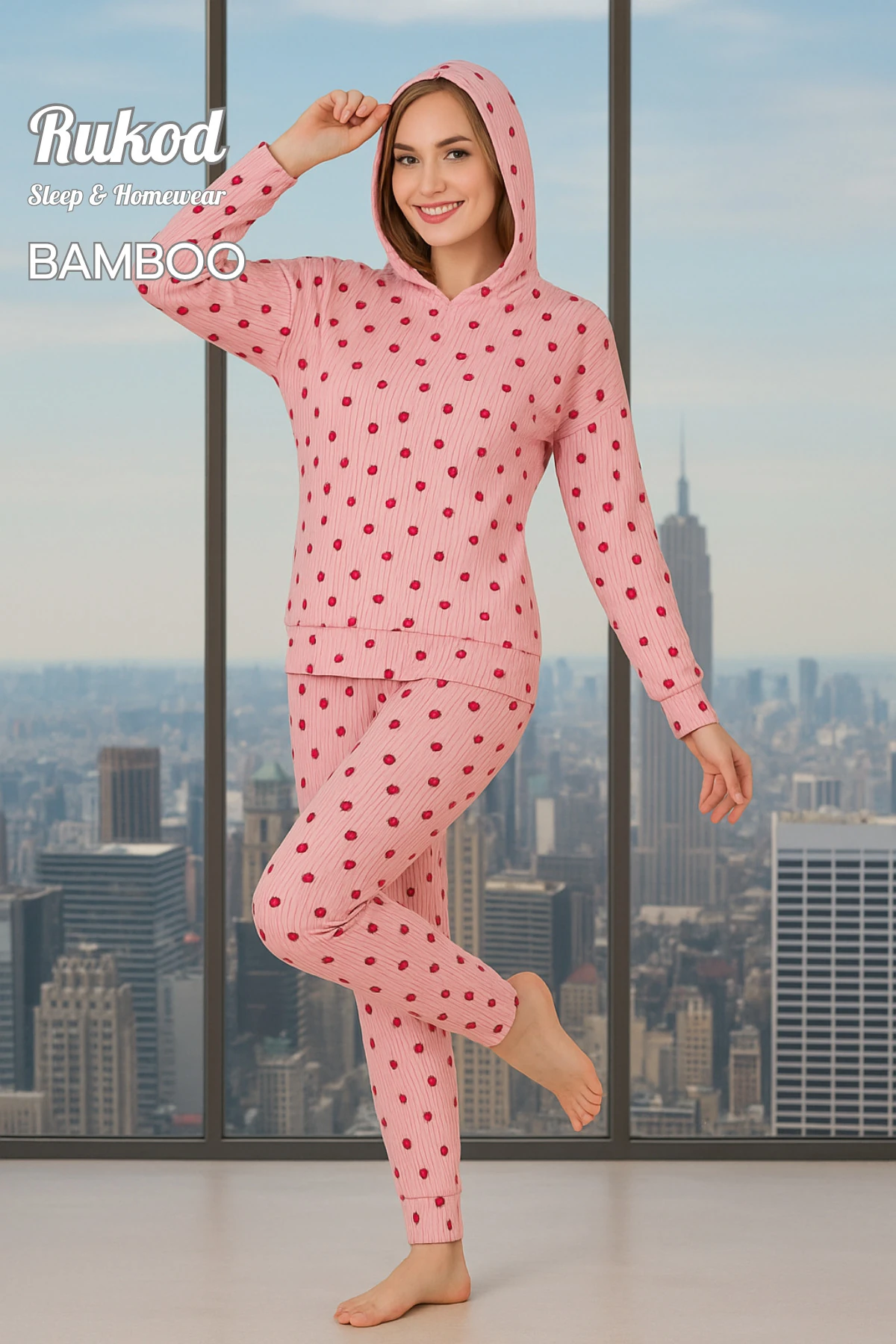 Kadın Kapşonlu Pembe Renk Şeftali Desenli Likralı Kol ve Bilek Manşet Detaylı Pijama Takımı