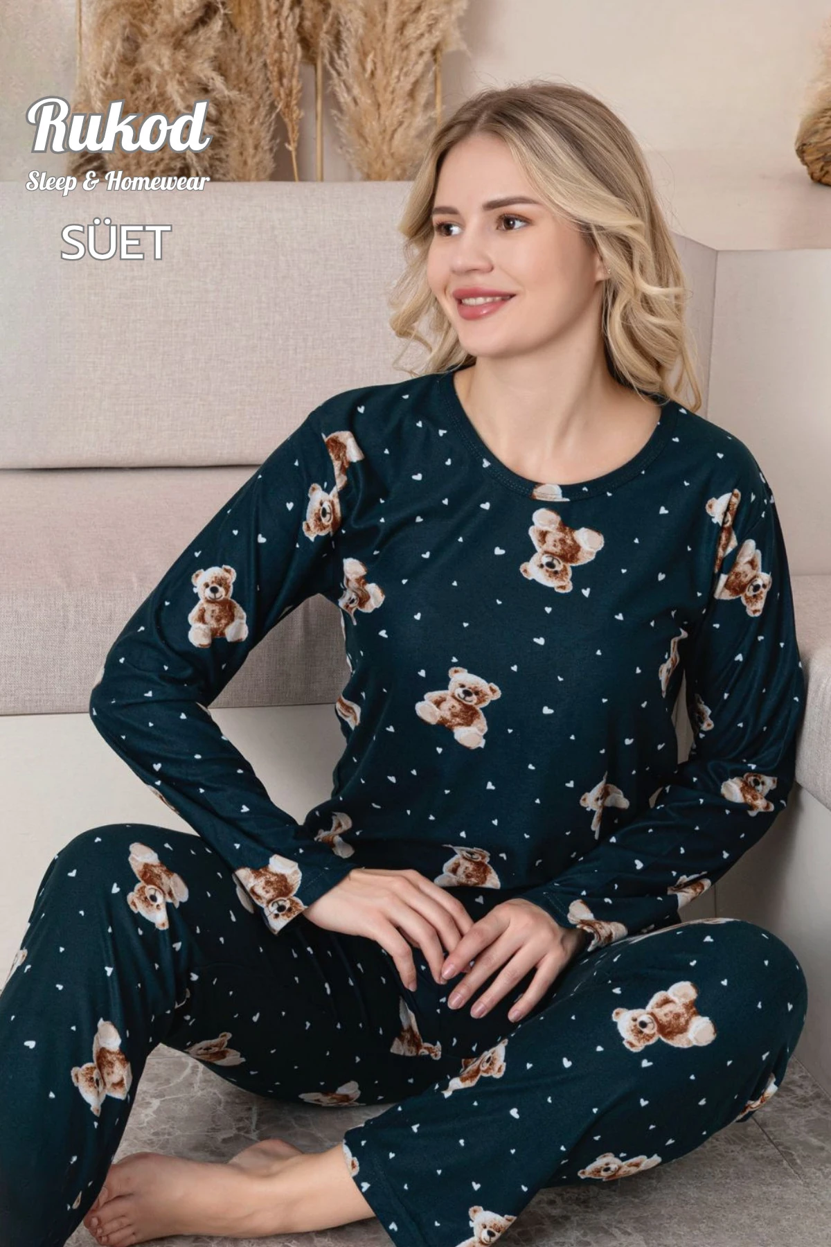 Kadın Uzun Kollu Ayıcık Desenli Bisiklet Yaka Süet Pijama Takımı