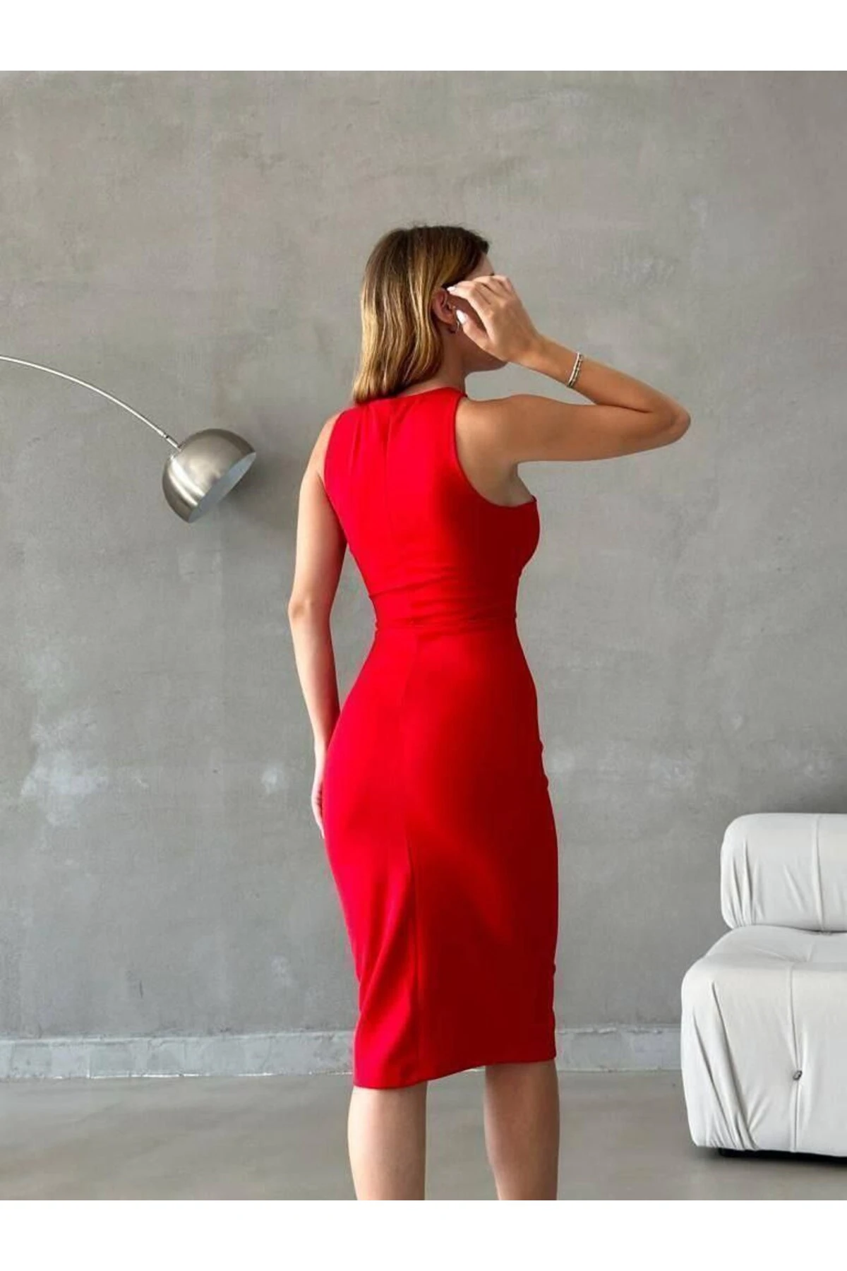 Kadın Kırmızı Kolsuz Omzu Açık Vücuda Oturan Şık Örme Midi Krep Scuba Abiye Elbise